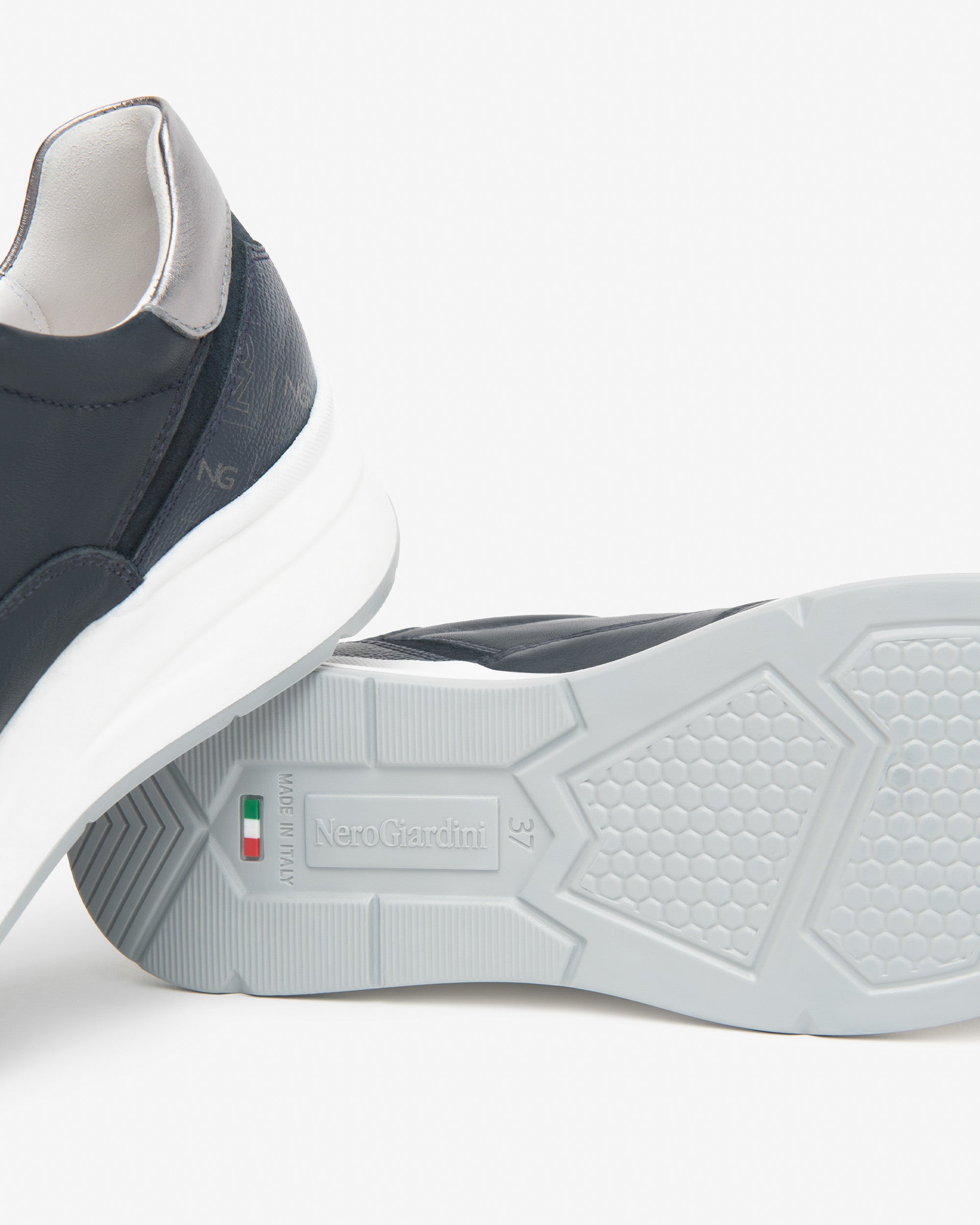 Sneakers Dames in Leder en Technisch Materiaal