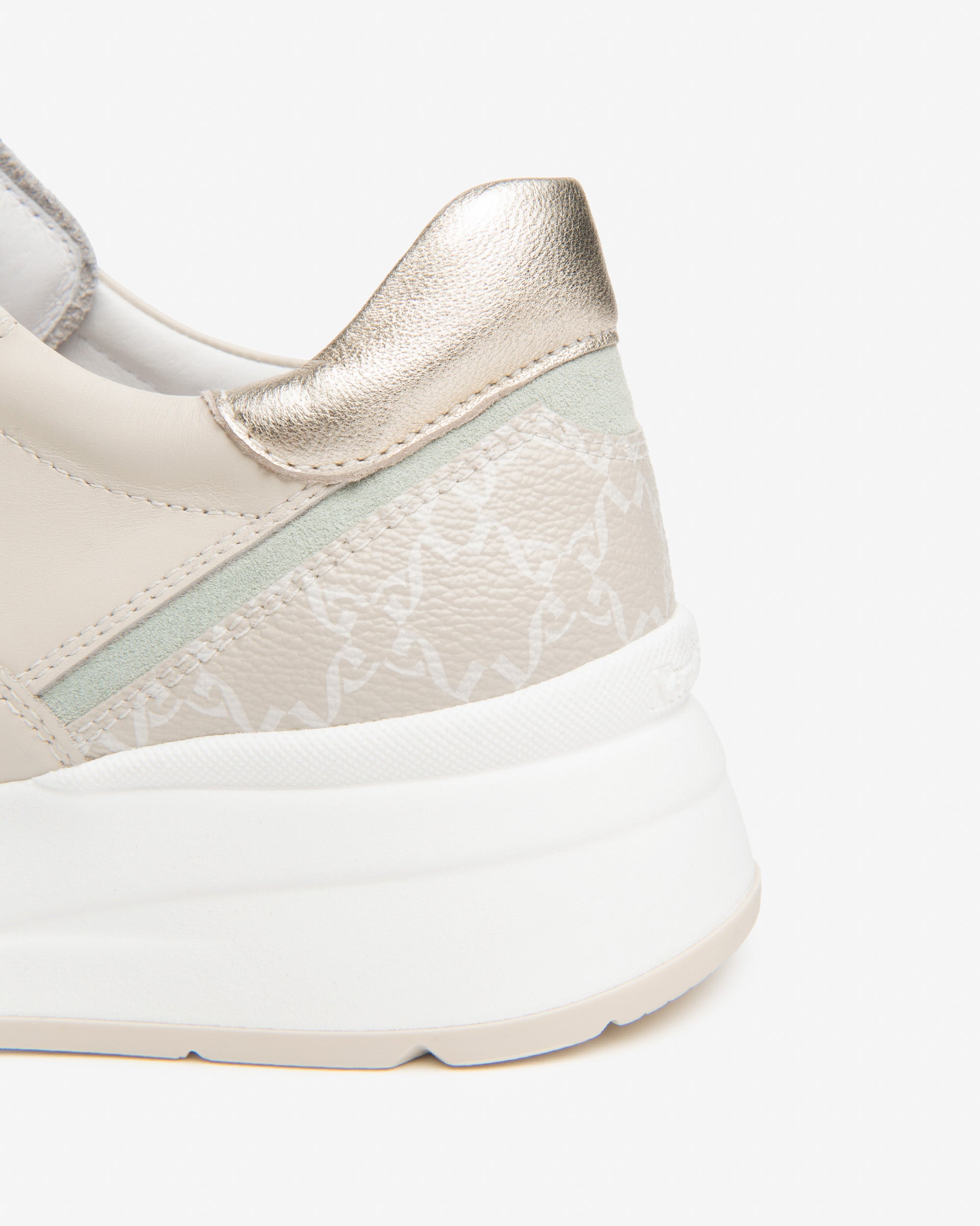 Sneakers Femme en Cuir et Matière Technique