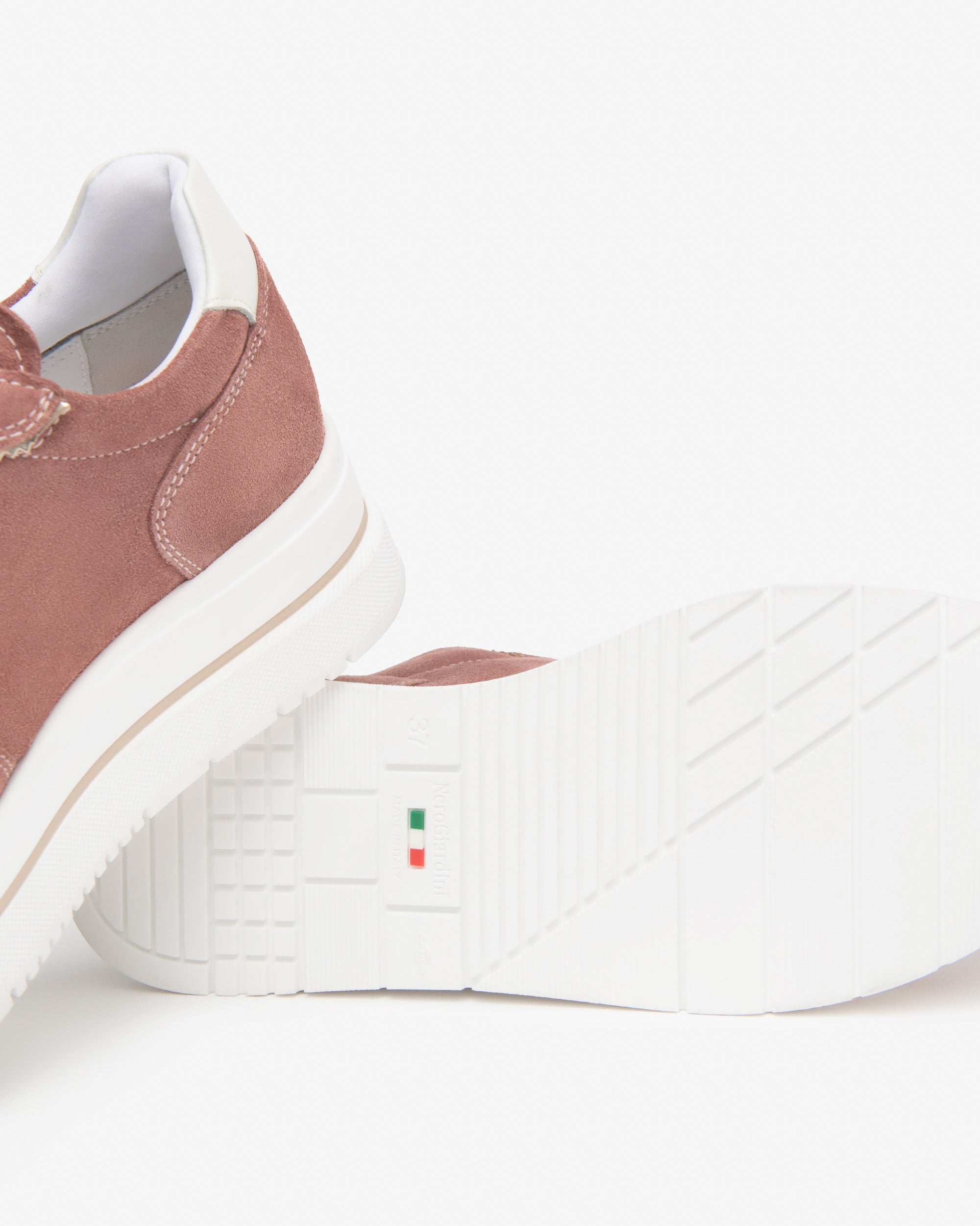 Sneakers Dames in Suède en Technisch Materiaal