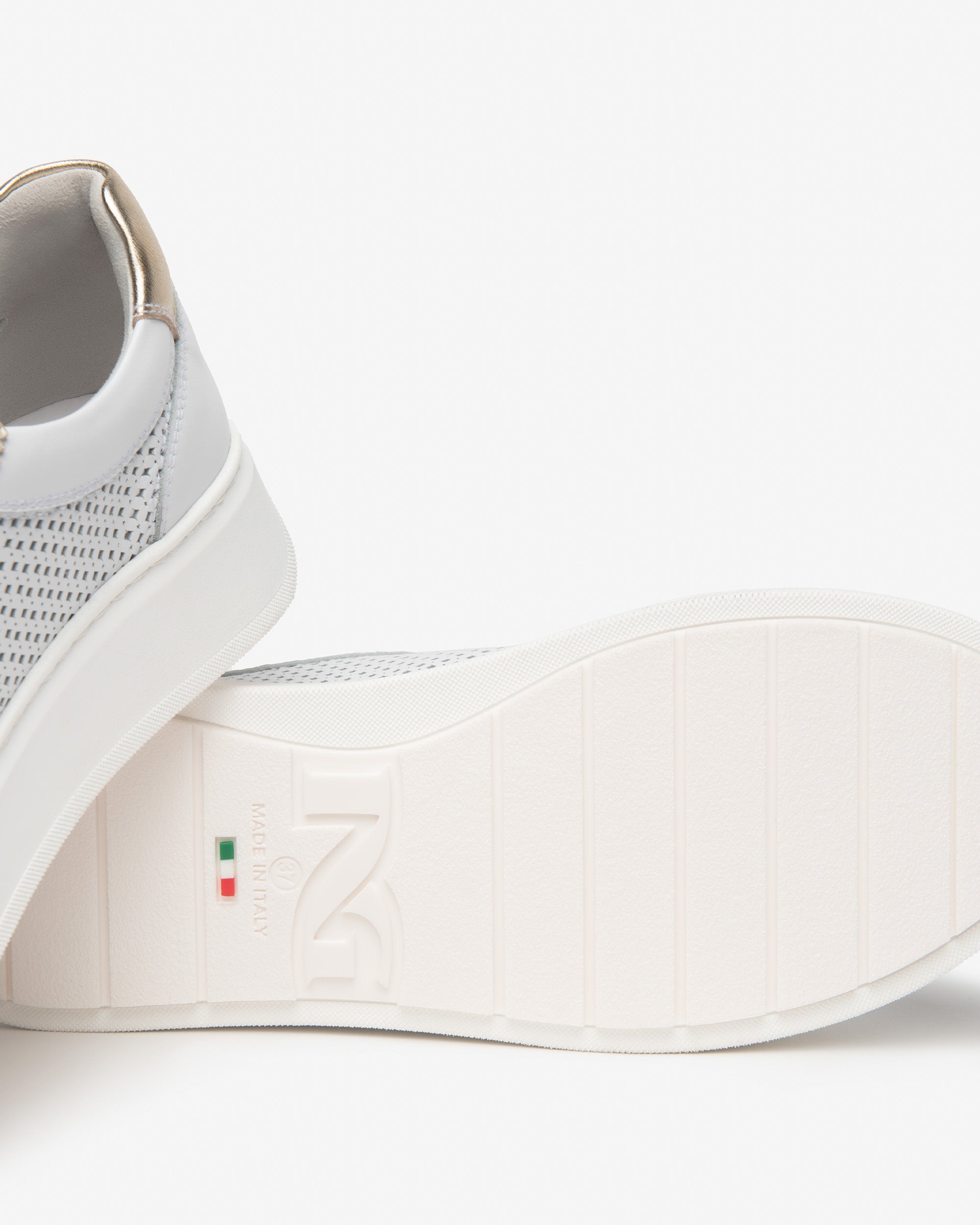 Sneakers Femme en Cuir et Matière Technique