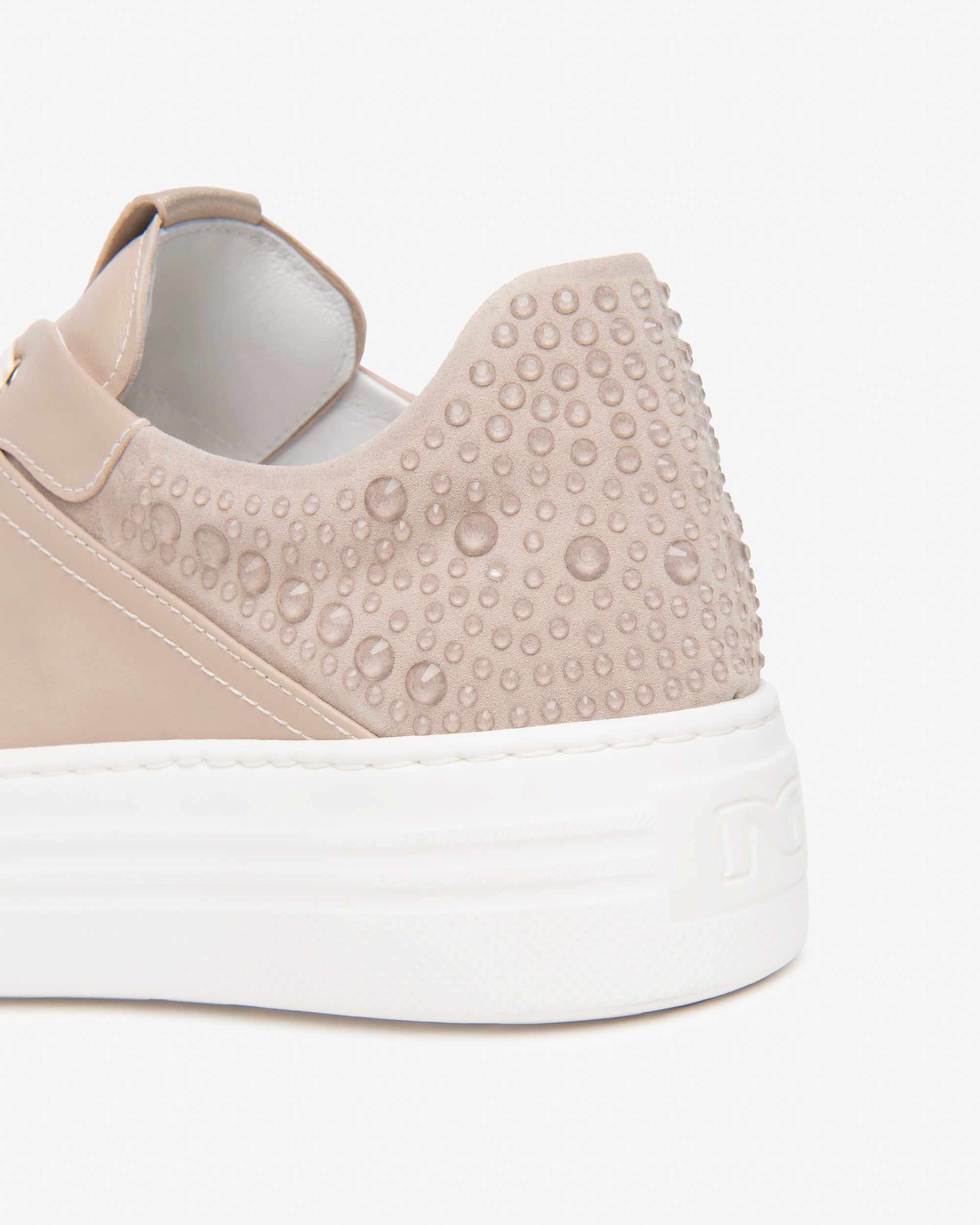 Damensneakers aus Glattleder und Veloursleder