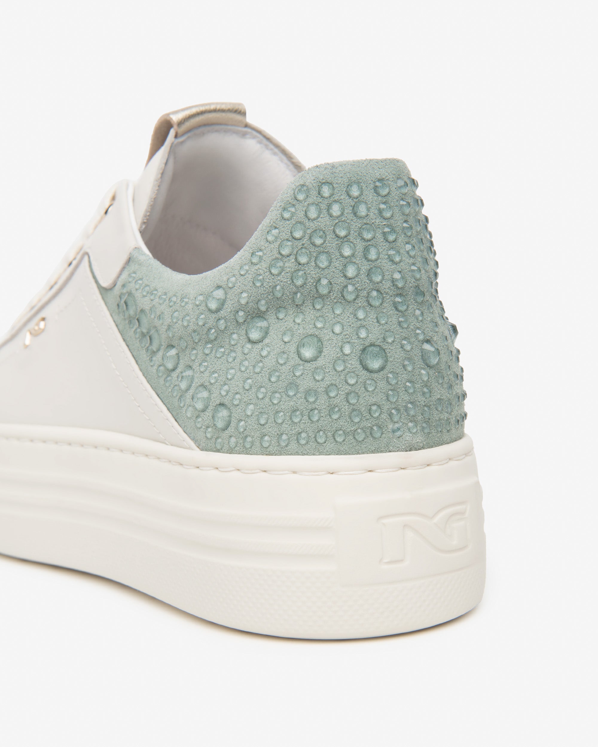 Damensneakers aus Glattleder und Veloursleder