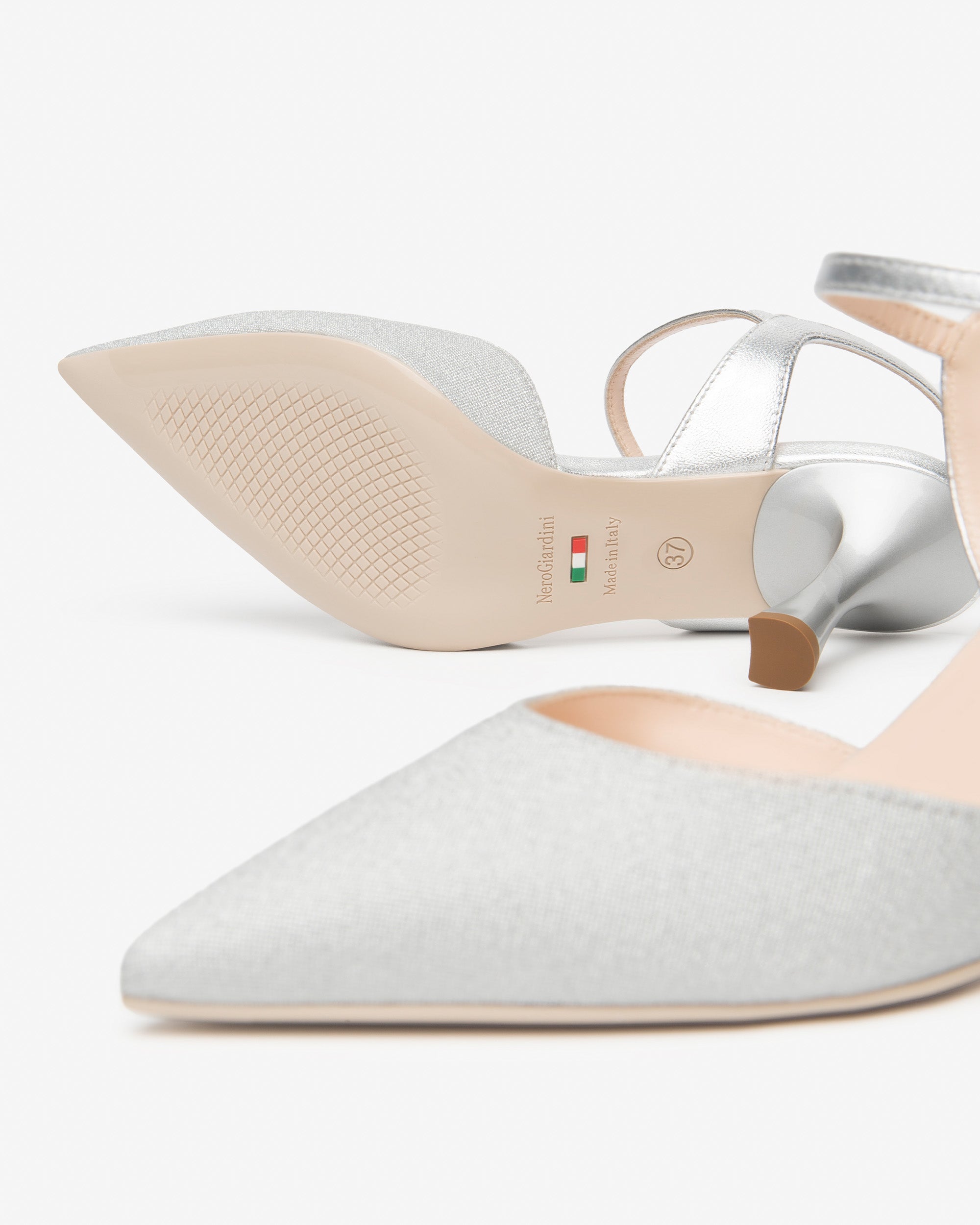 Slingbacks aus Leder und Canvas für Damen