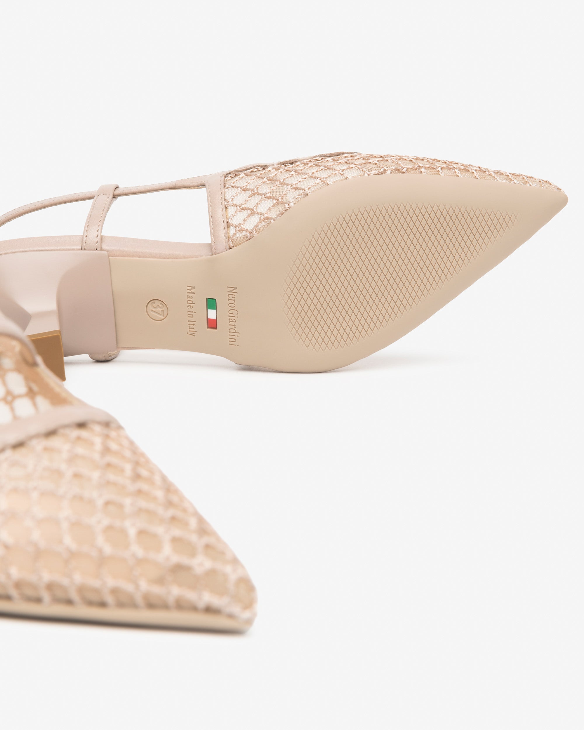 Women´s Leather and Fabric Sling-Backs