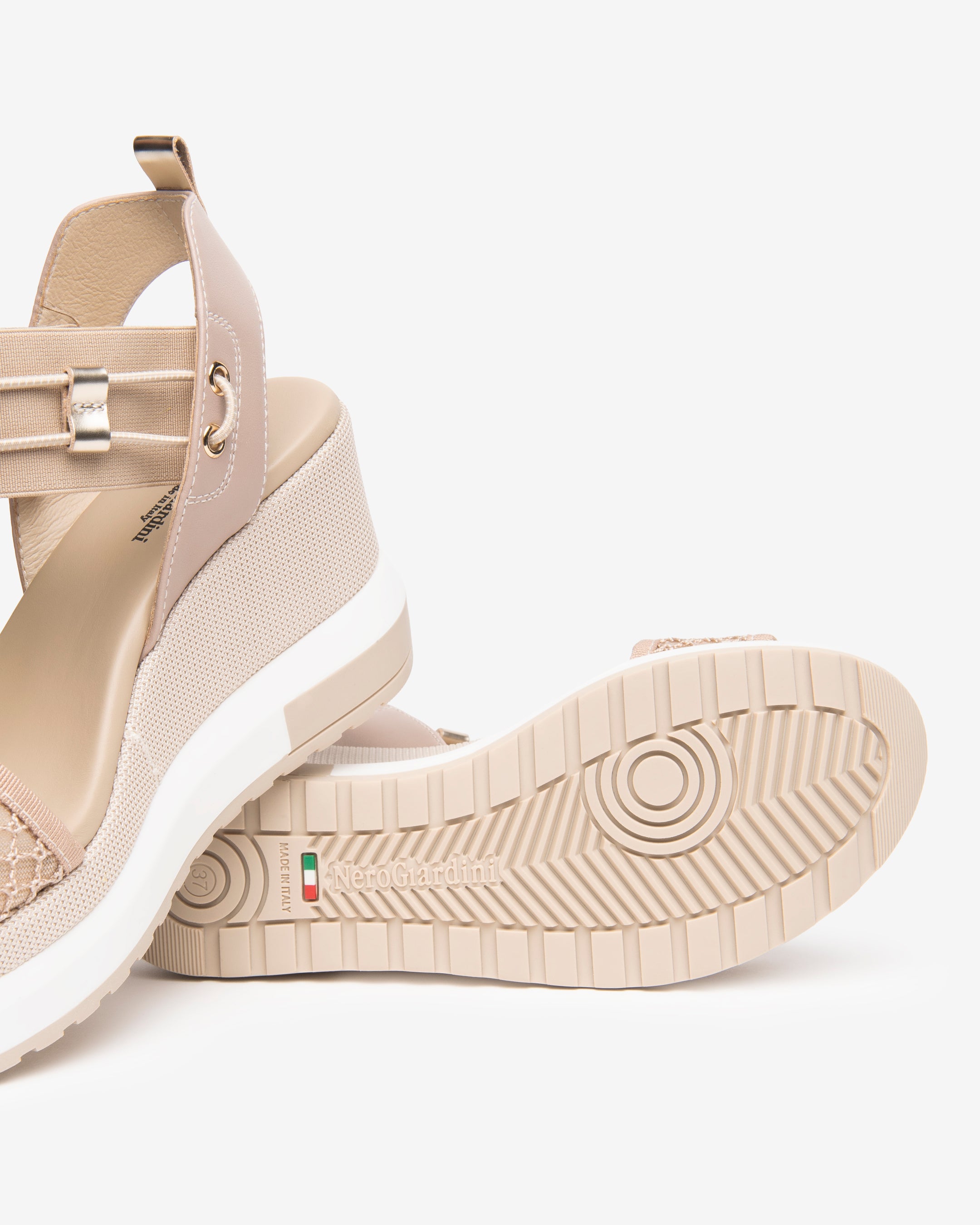 Women’s Leather, Canvas and Technical Material Sandals