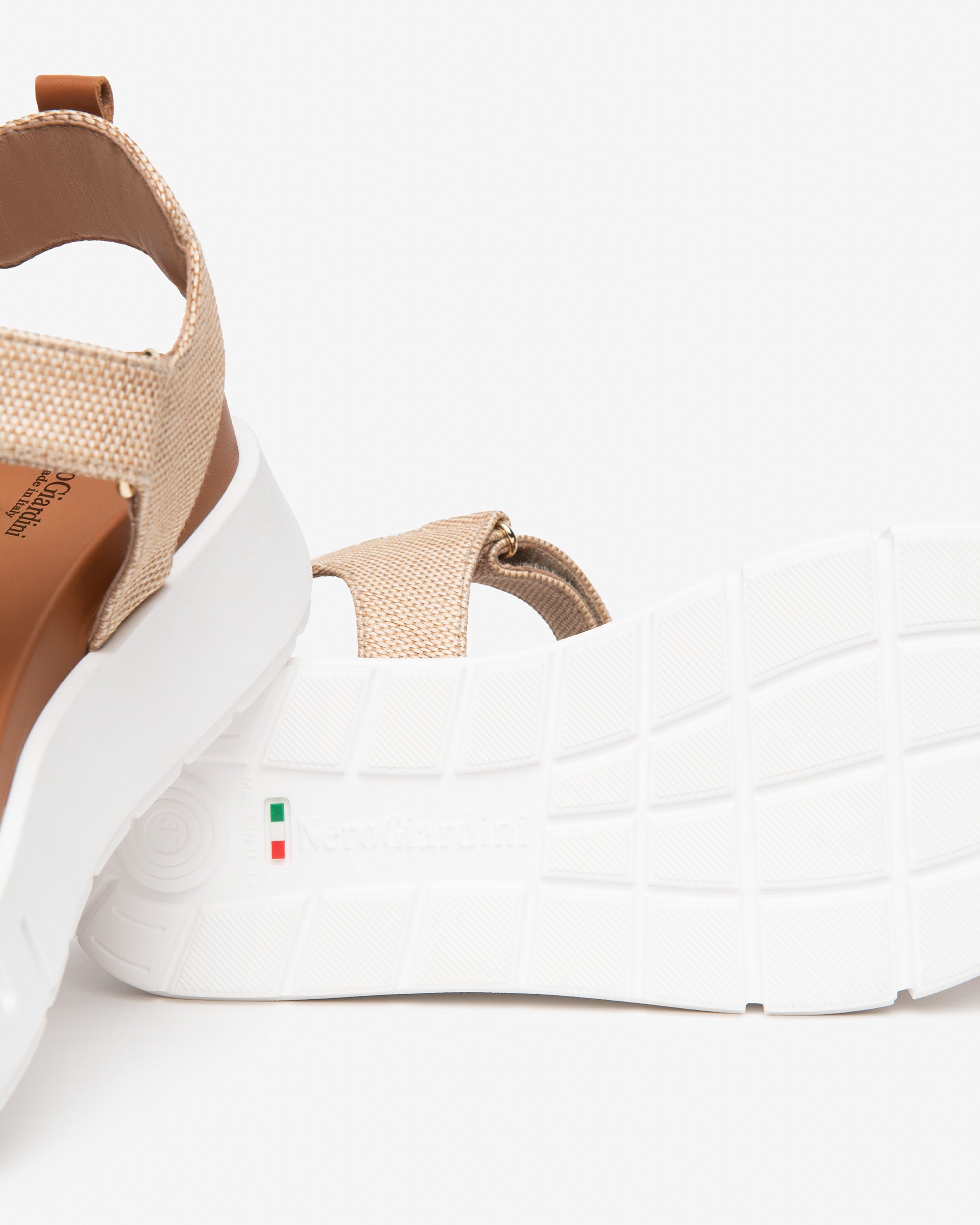 Sandali Donna in Pelle e Tessuto