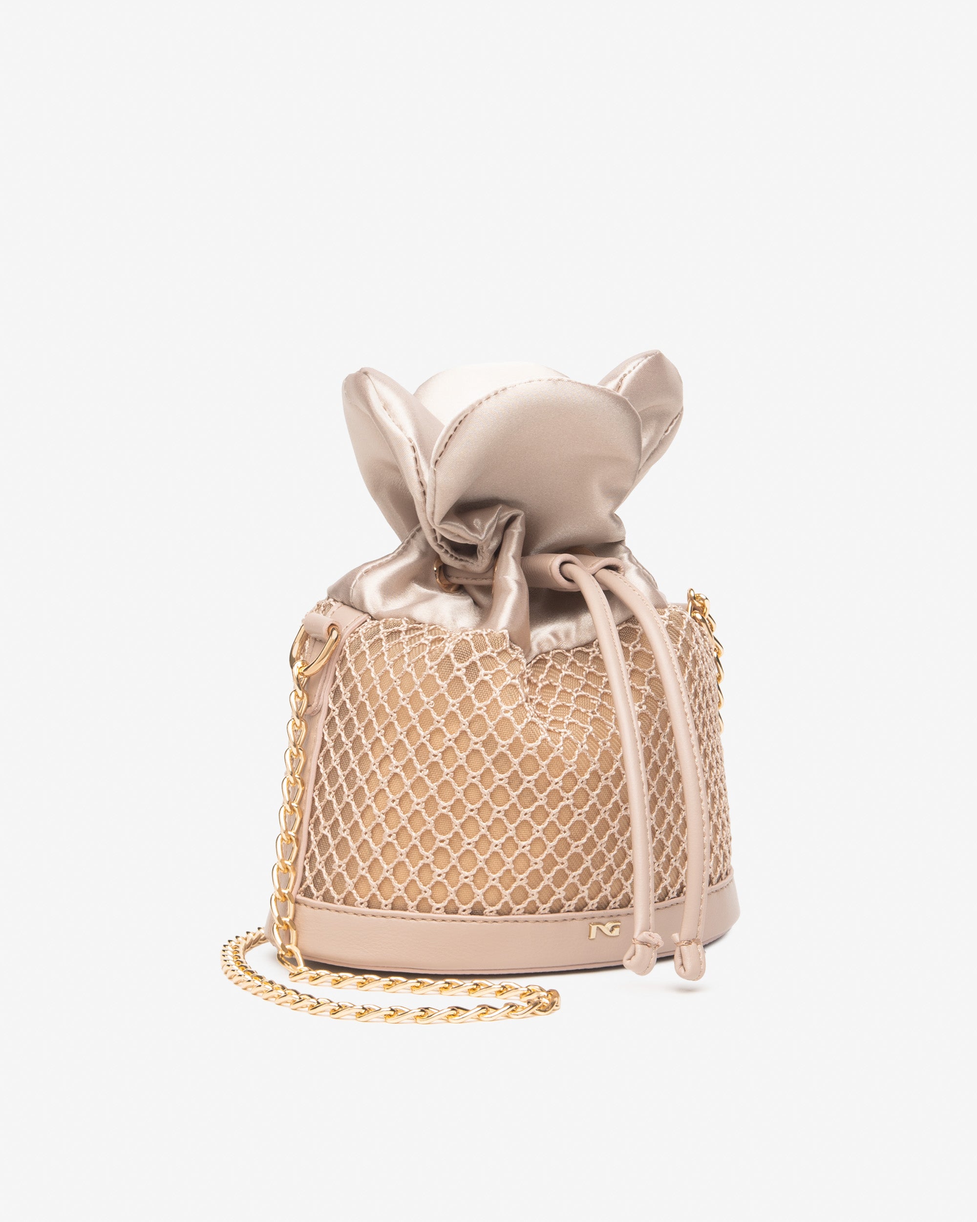 Women's technical fabric bucket bag
