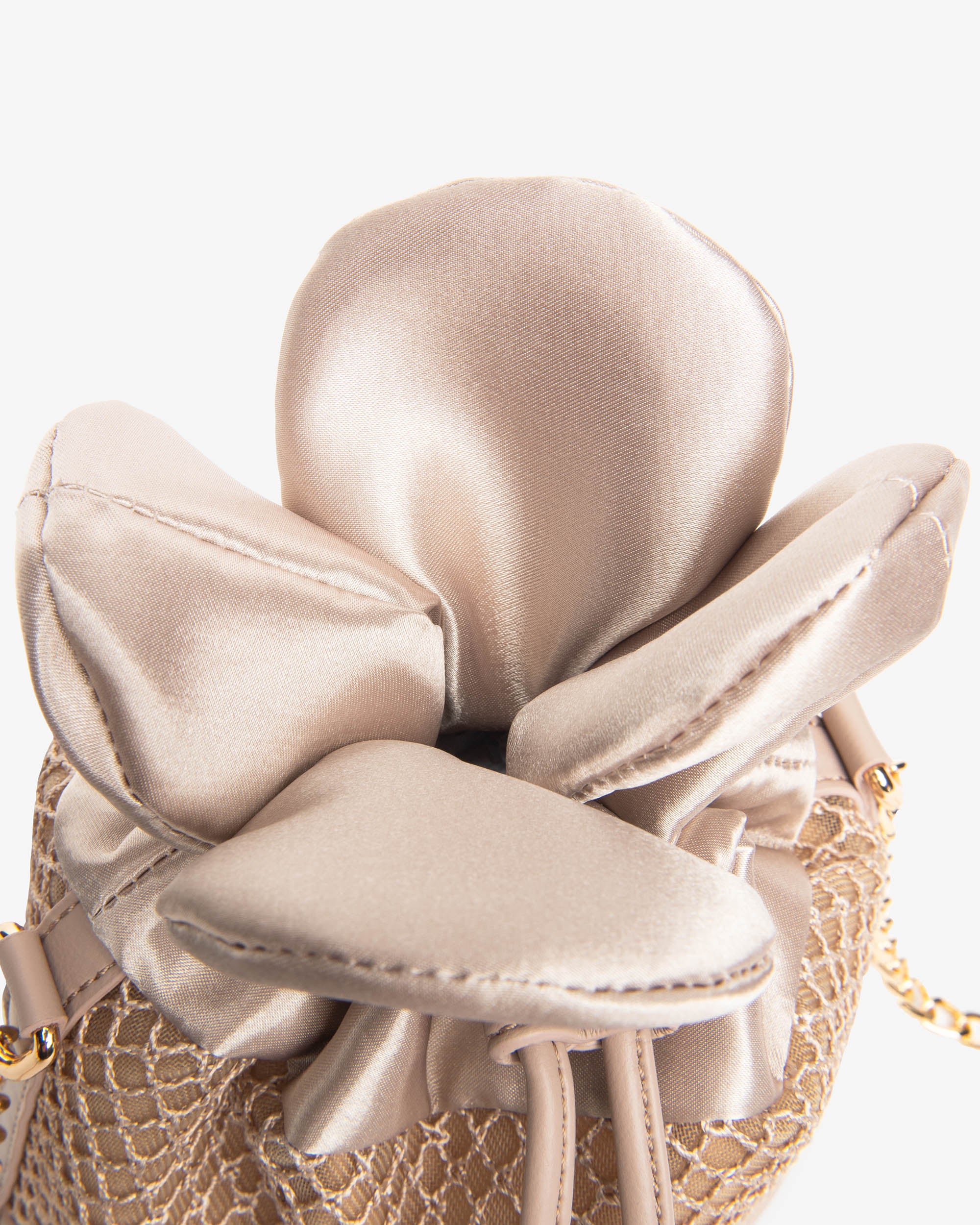 Women's technical fabric bucket bag