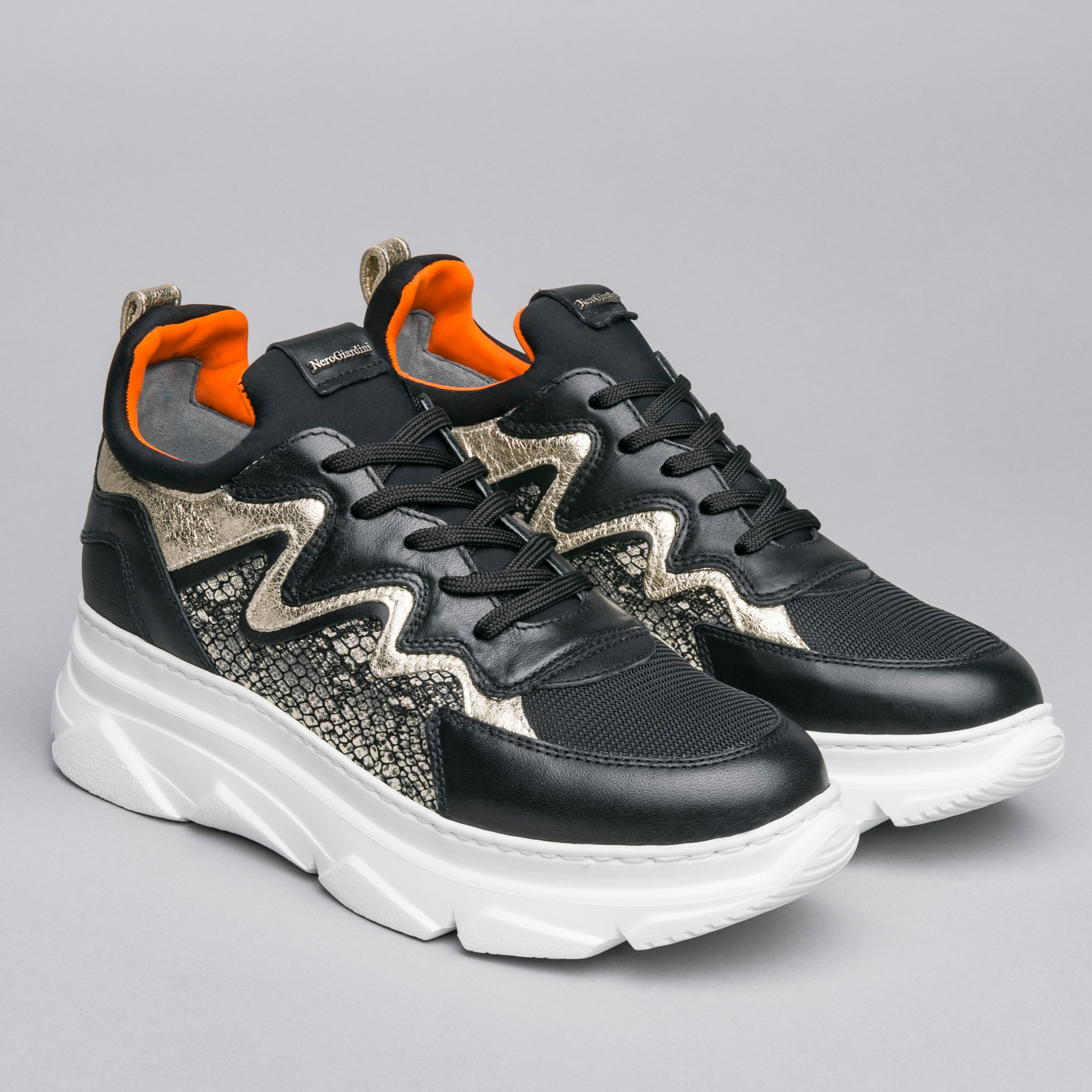 Sneakers Donna in Pelle e Materiale Tecnico