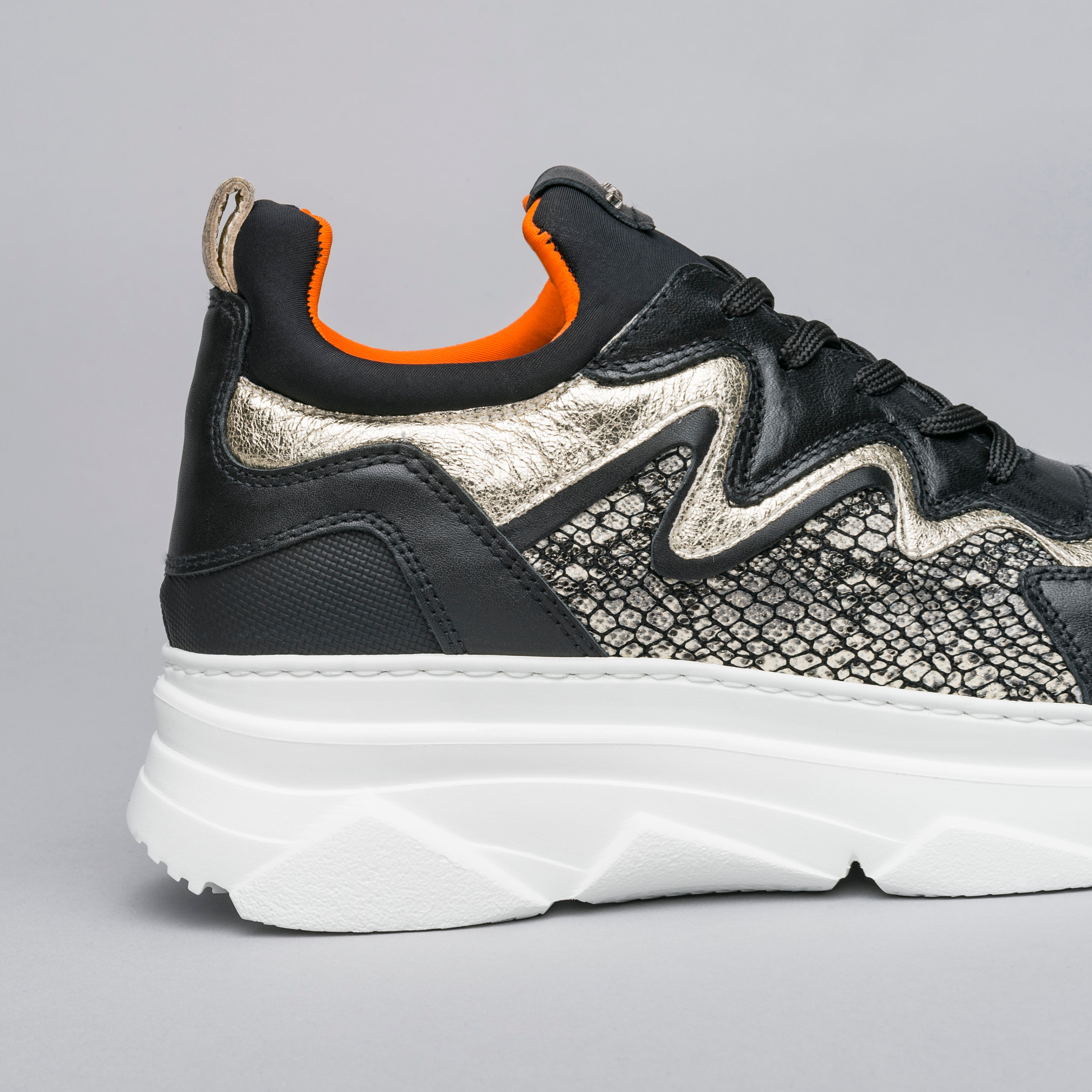 Sneakers Donna in Pelle e Materiale Tecnico