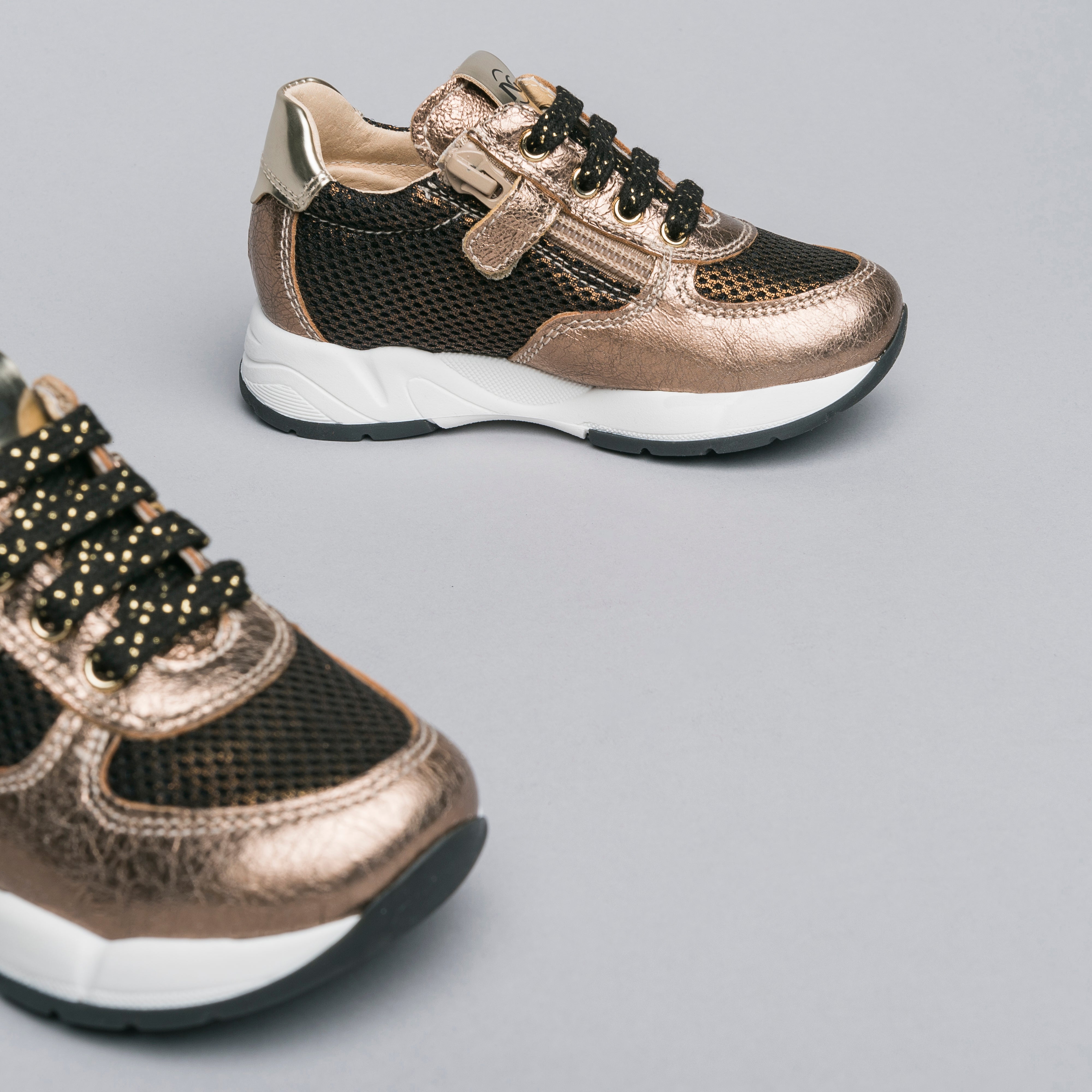 Sneakers Junior da Bambina in Pelle e Tela