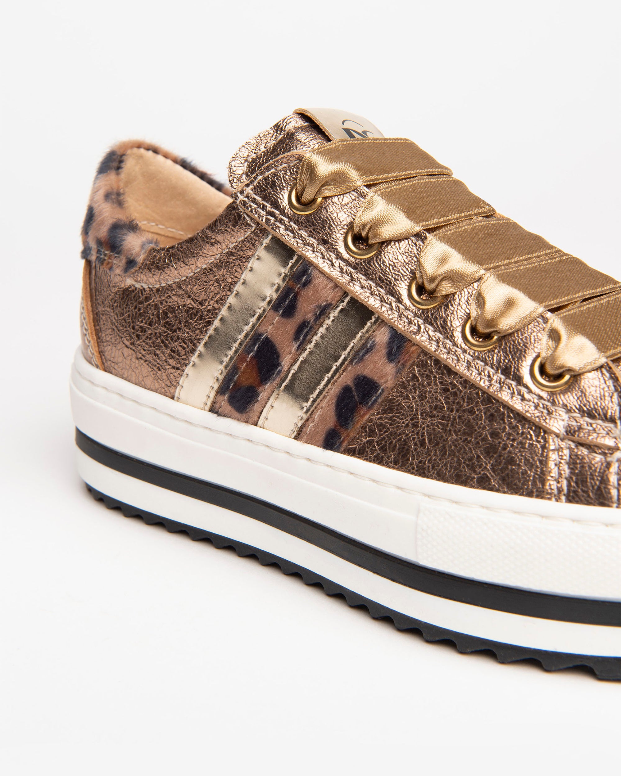 Teen Girls’ Sneakers de Charol