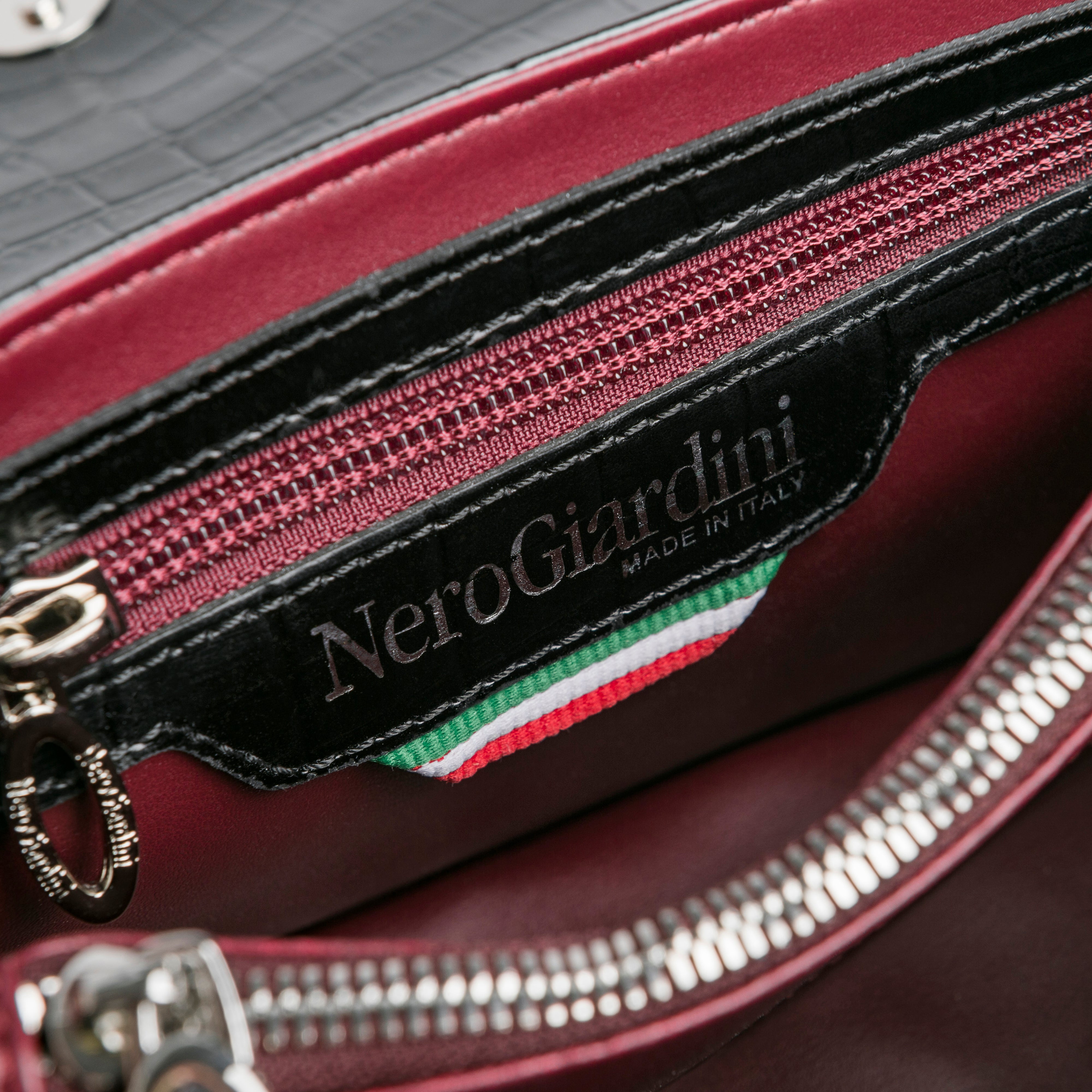 Pochette da Donna in Materiale Tecnico