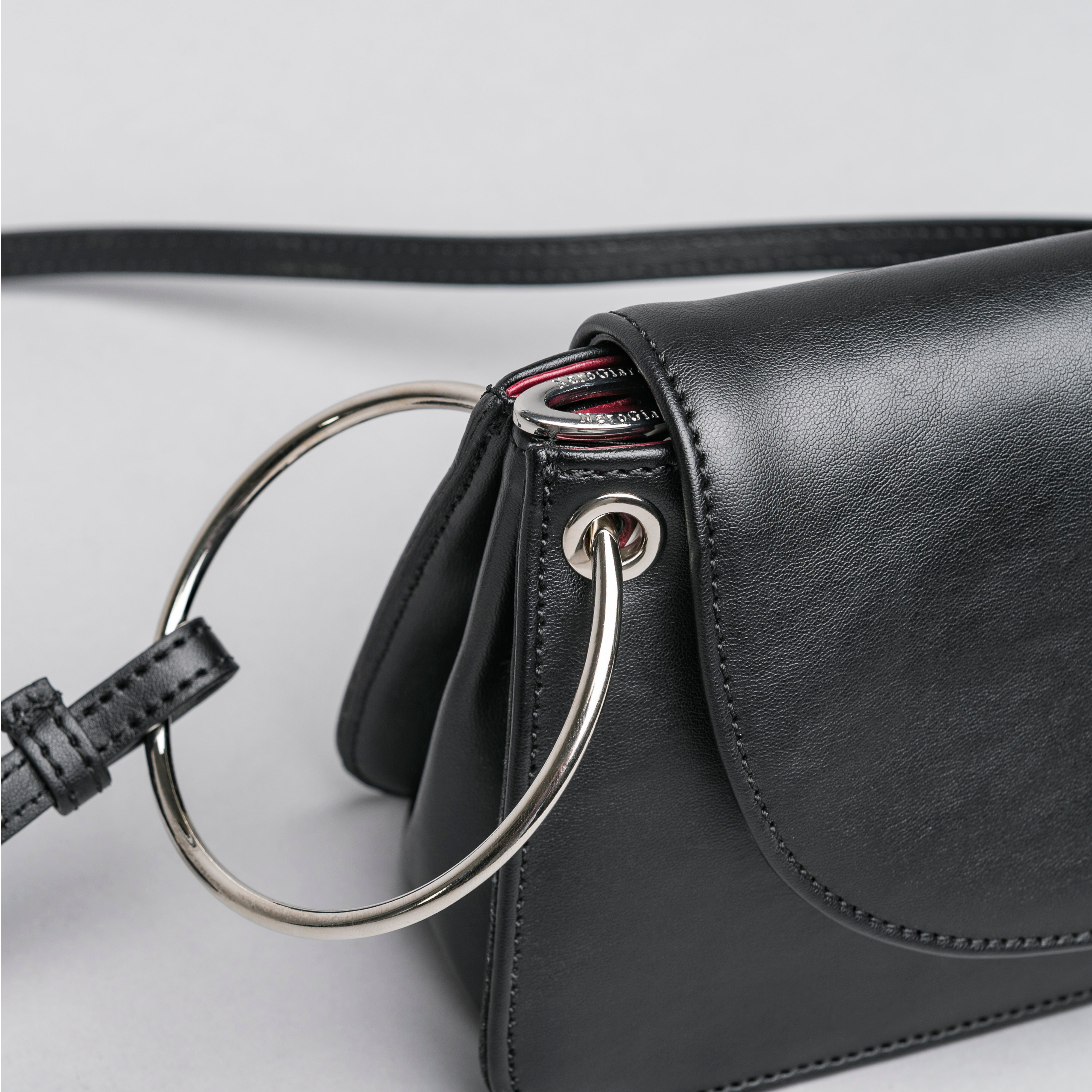 Pochette da Donna in Materiale Tecnico