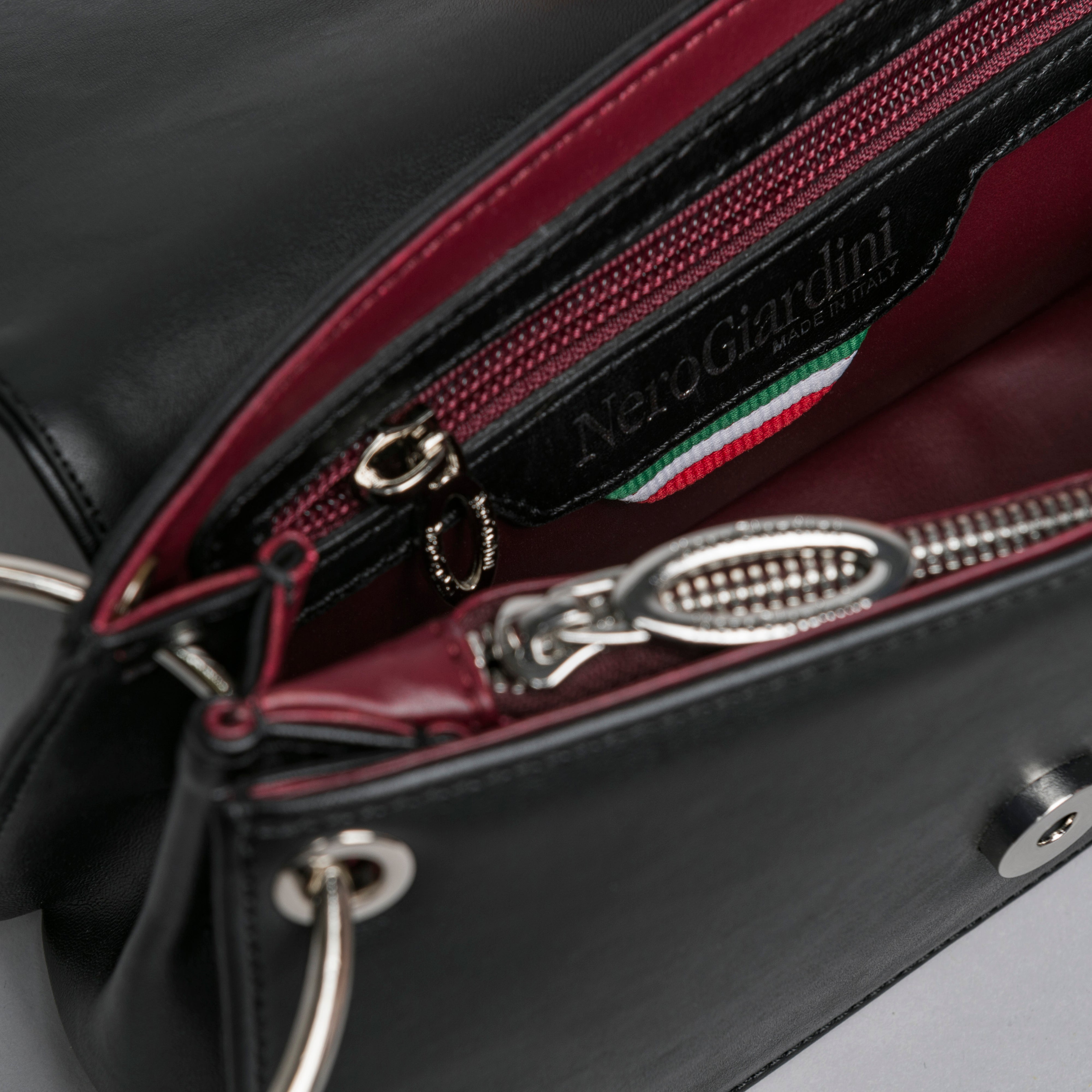 Pochette da Donna in Materiale Tecnico