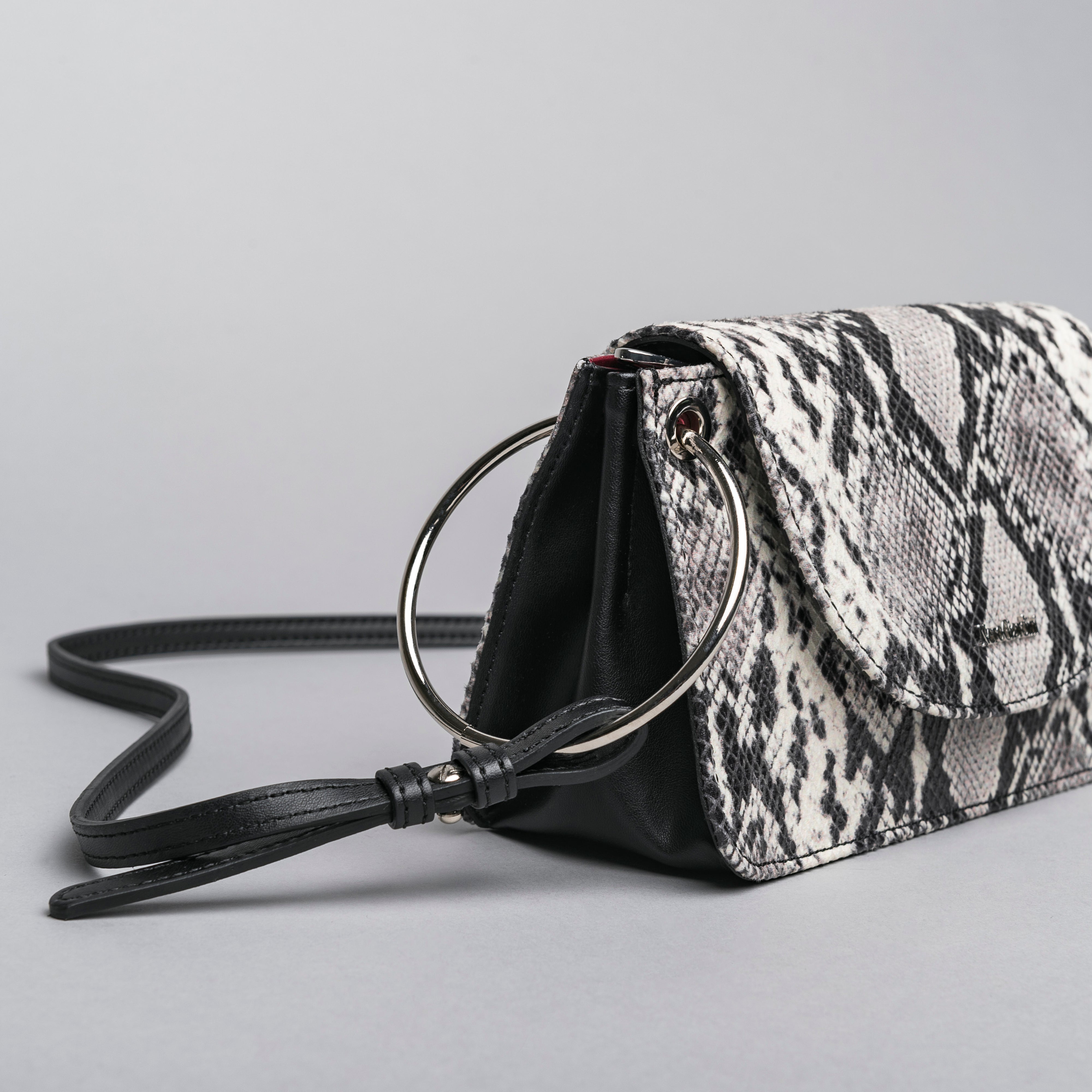 Pochette da Donna in Materiale Tecnico