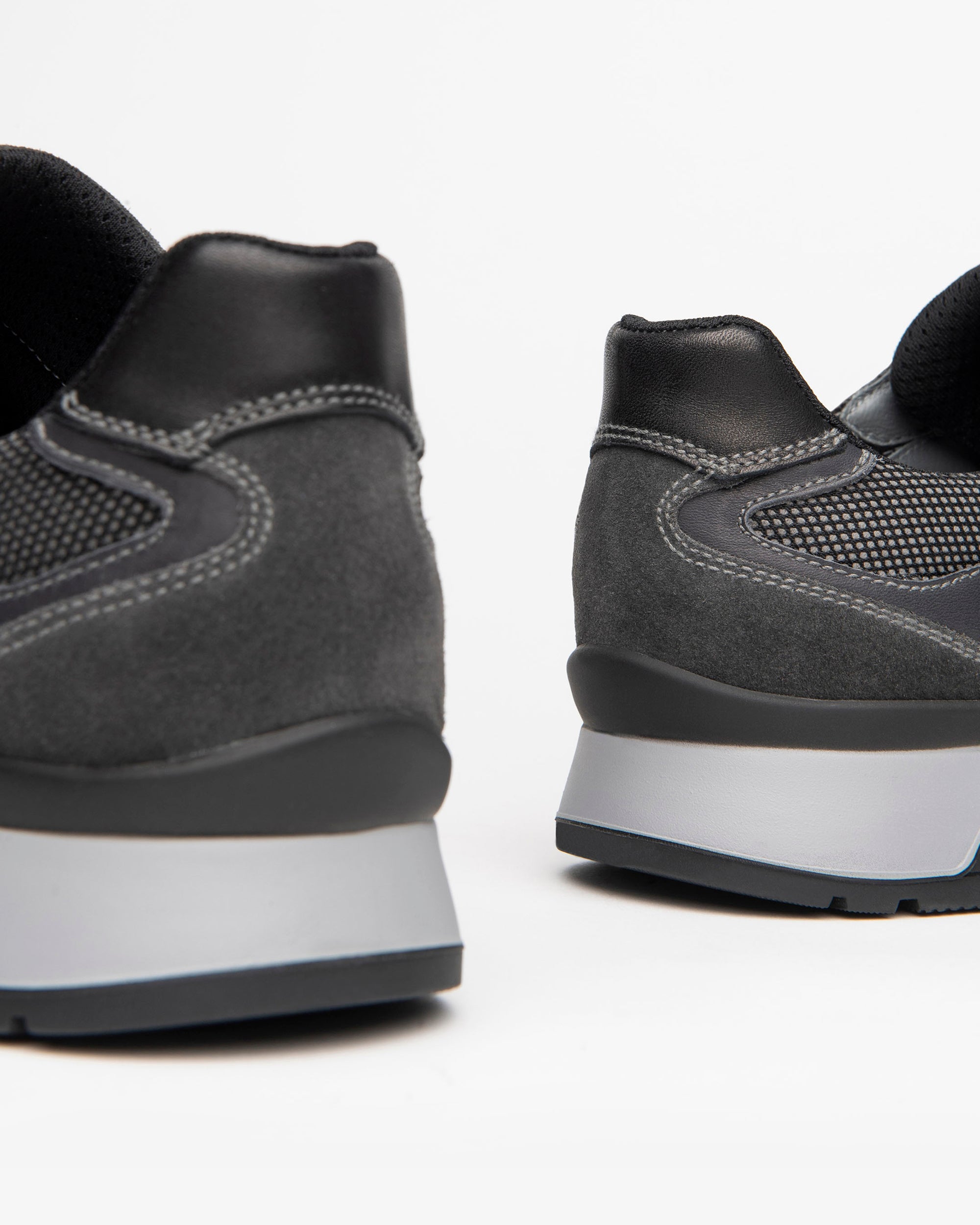 Men's Suede Sneakers