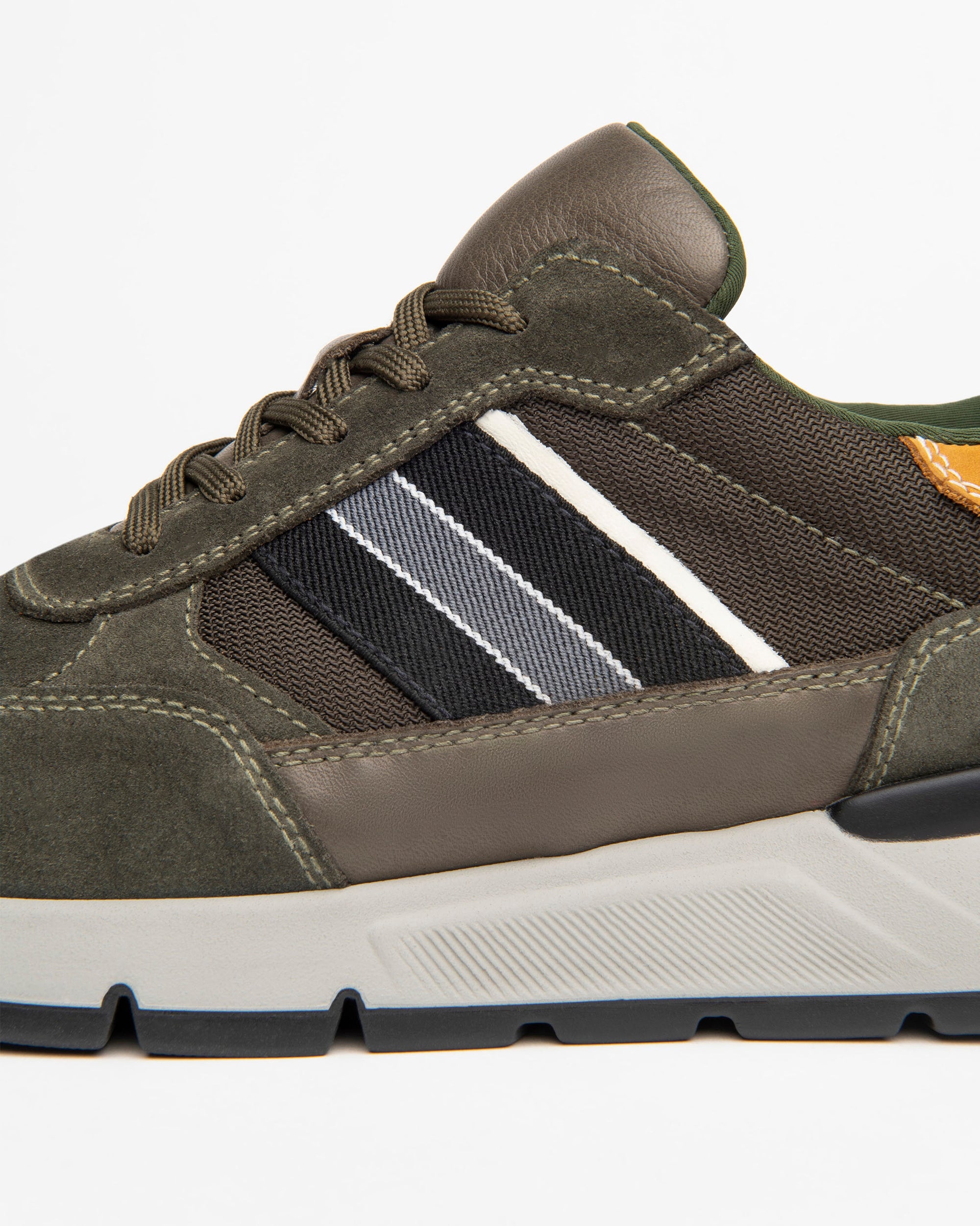 Men's Suede Sneakers
