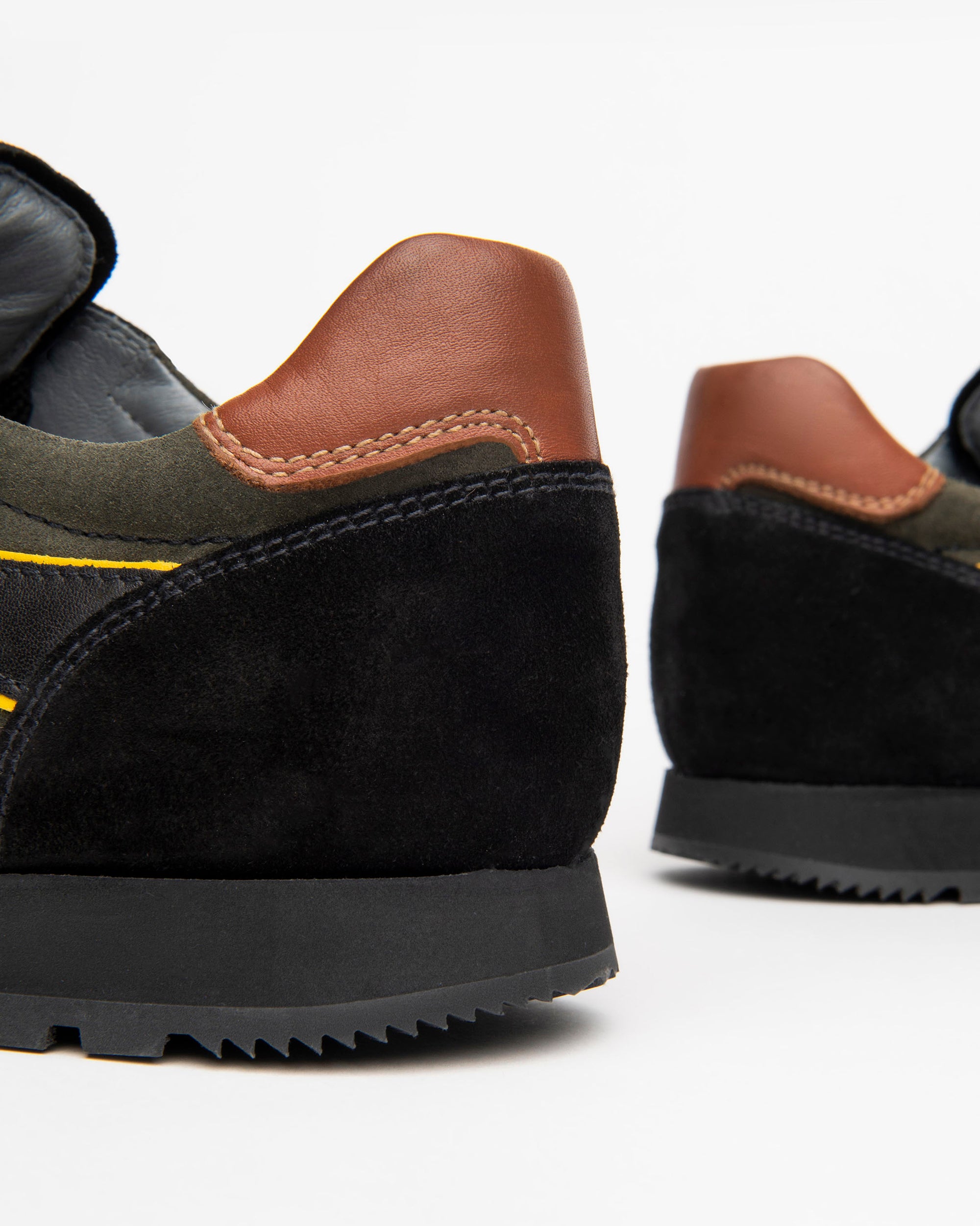 Men's Suede Sneakers