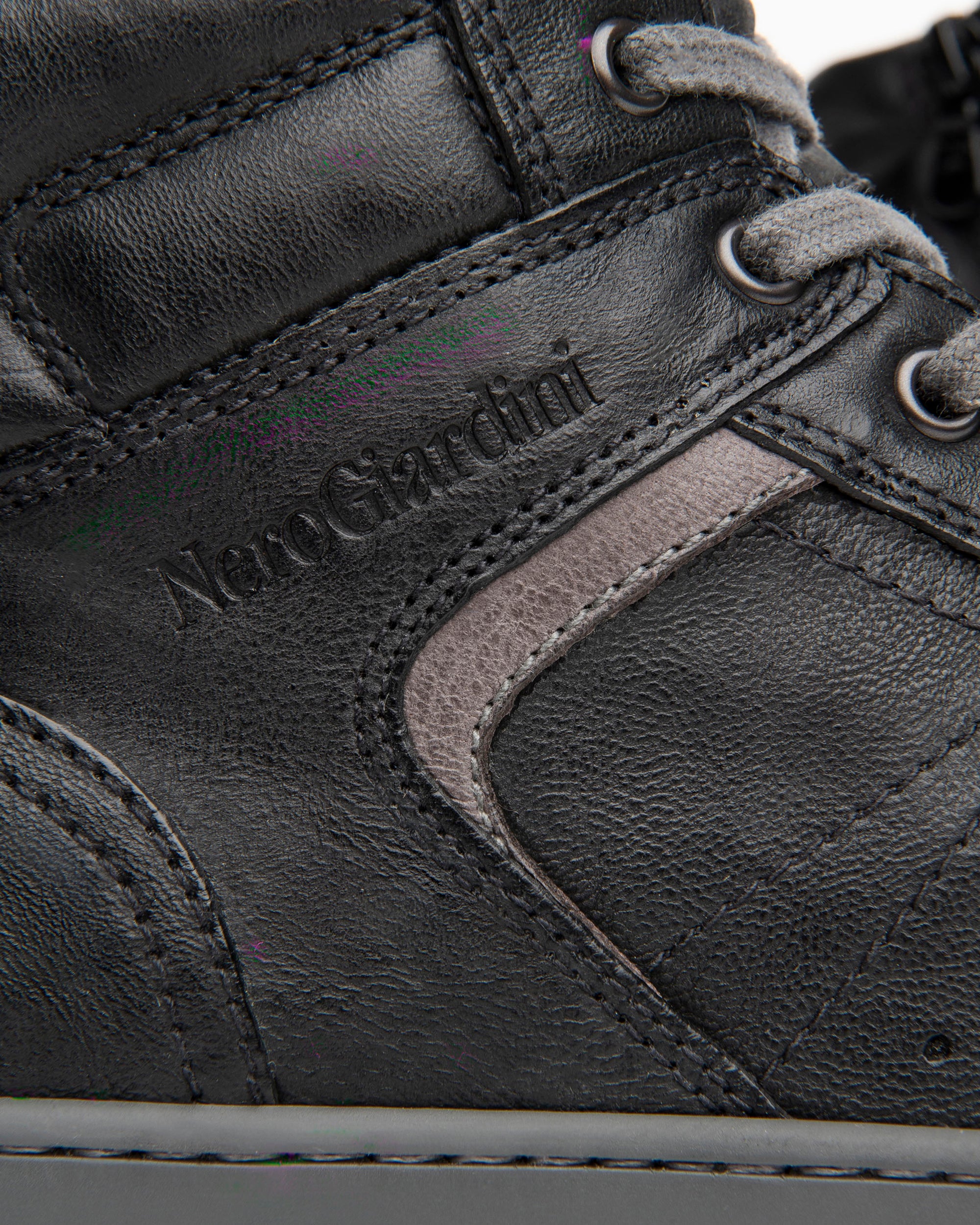 Men’s high top leather sneakers