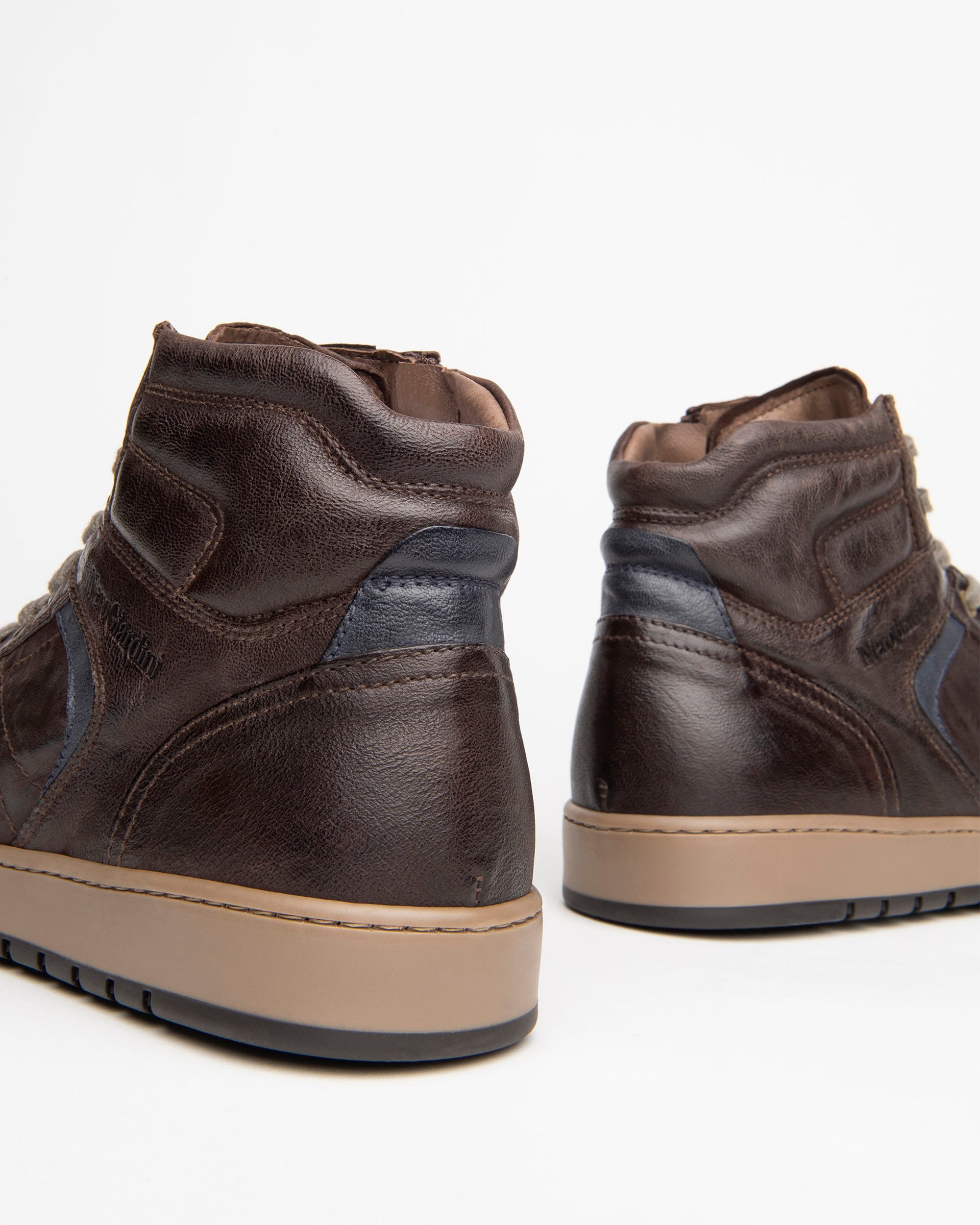 Men’s high top leather sneakers