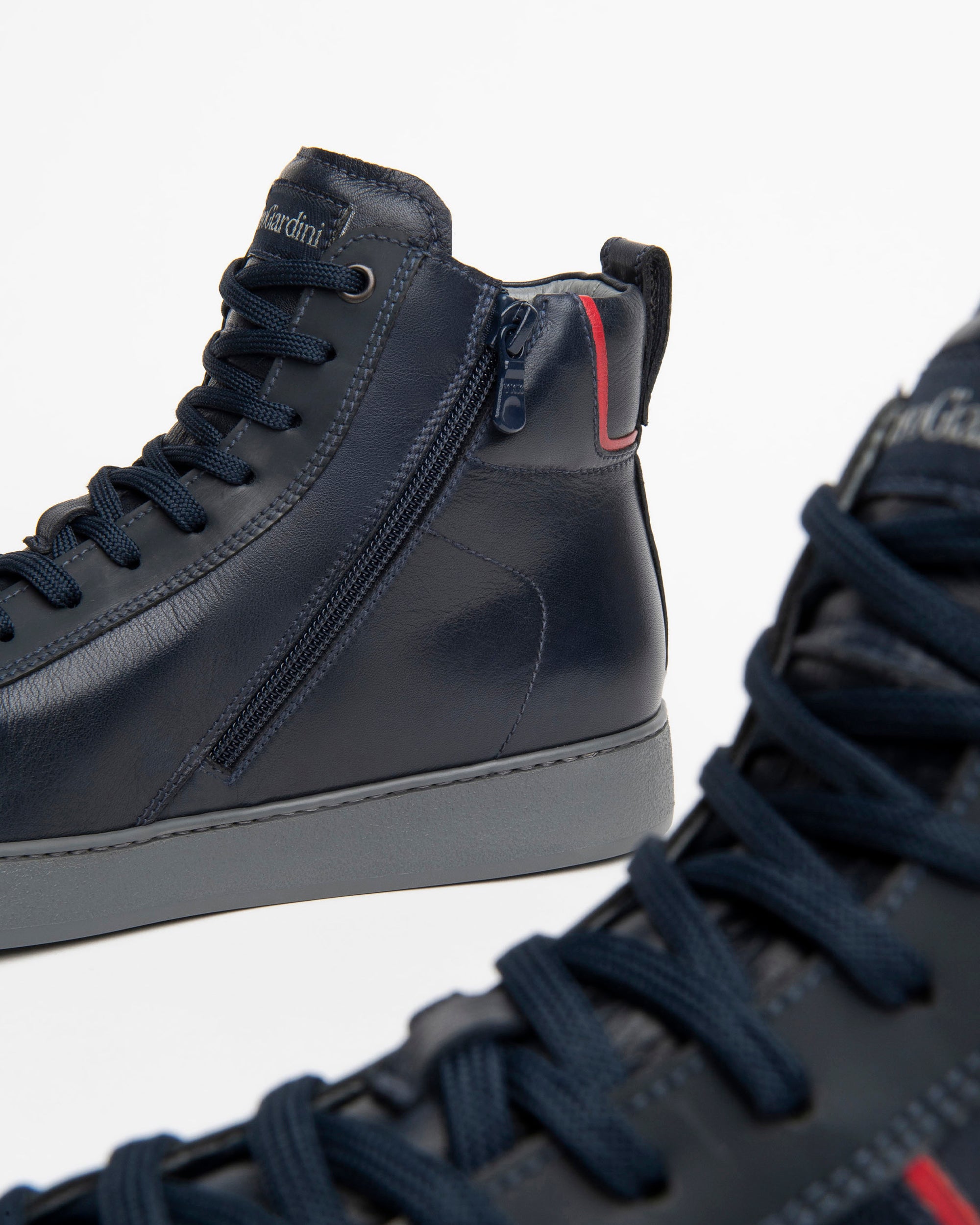 Men’s high top leather sneakers