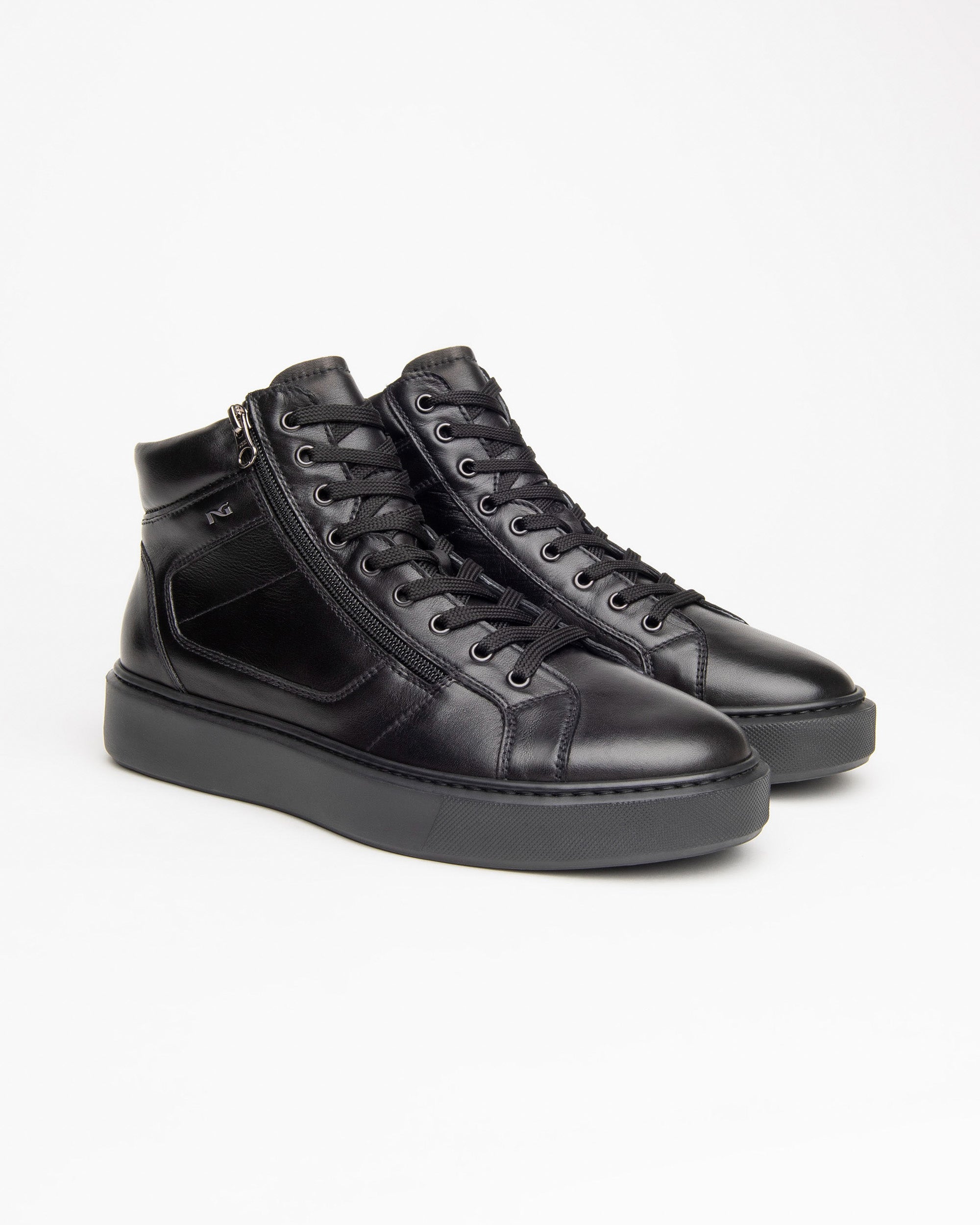 Men’s high top leather sneakers