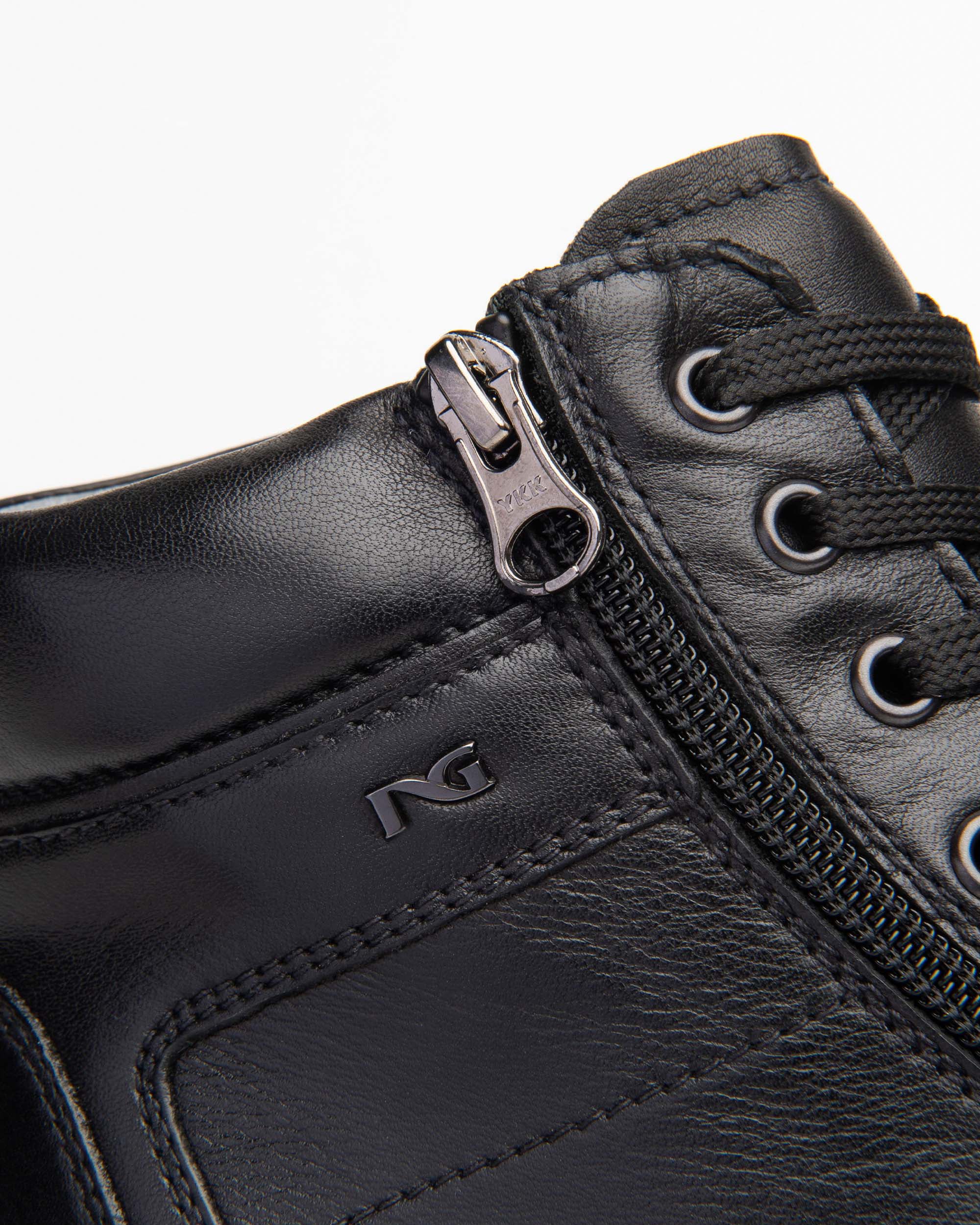 Men’s high top leather sneakers