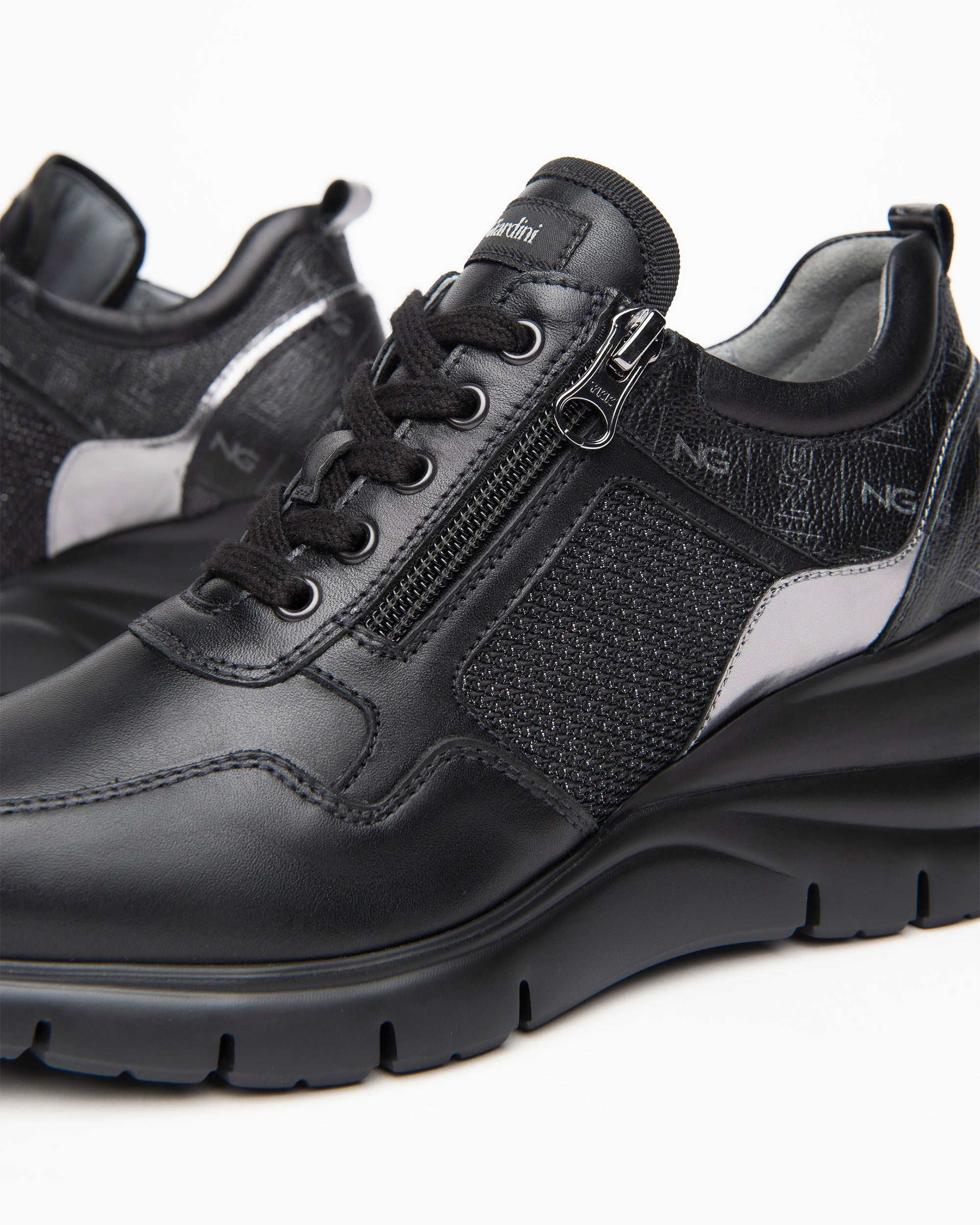 Women’s Leather Sneakers