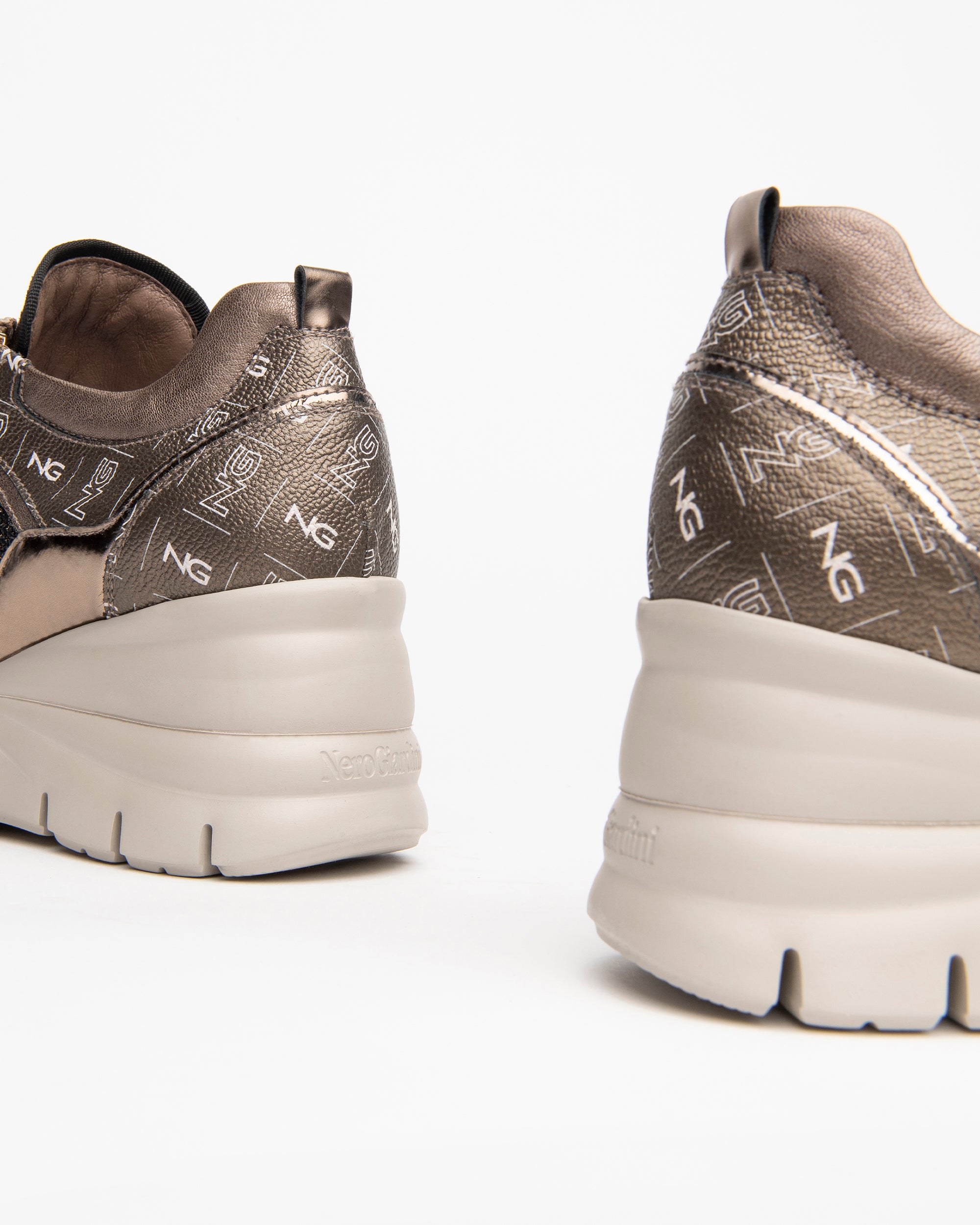 Women’s Leather Sneakers
