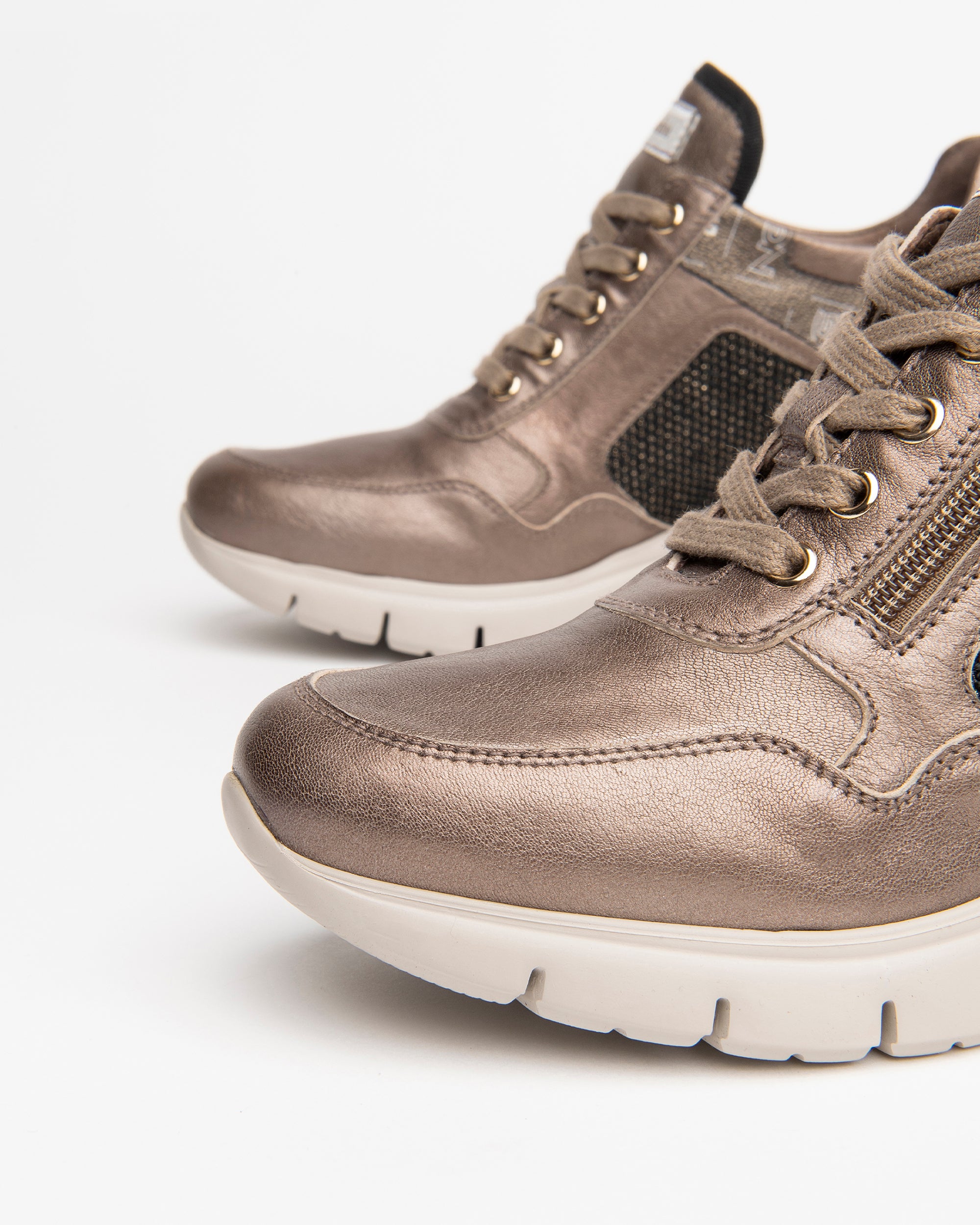 Women’s Leather Sneakers