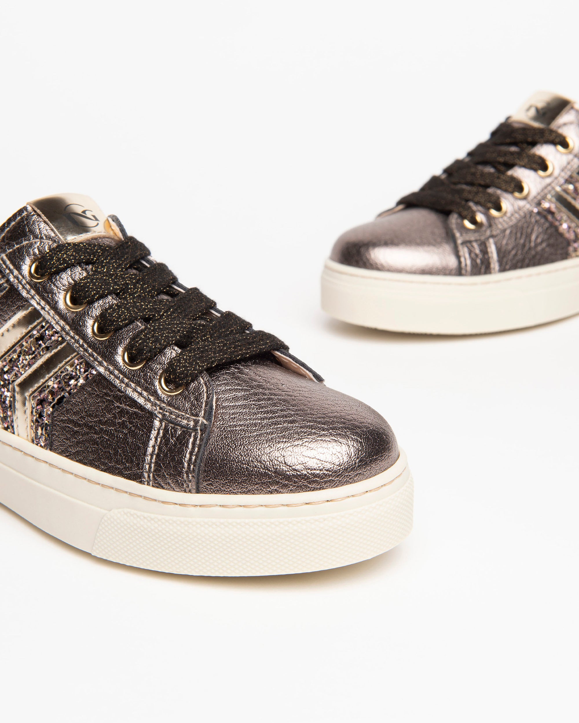 Teen Girls’ Sneakers
