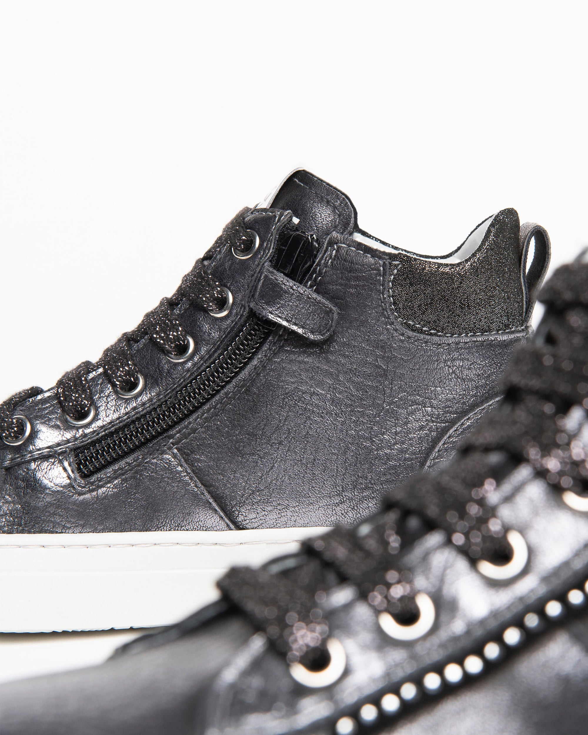 Teen Girls’ Sneakers