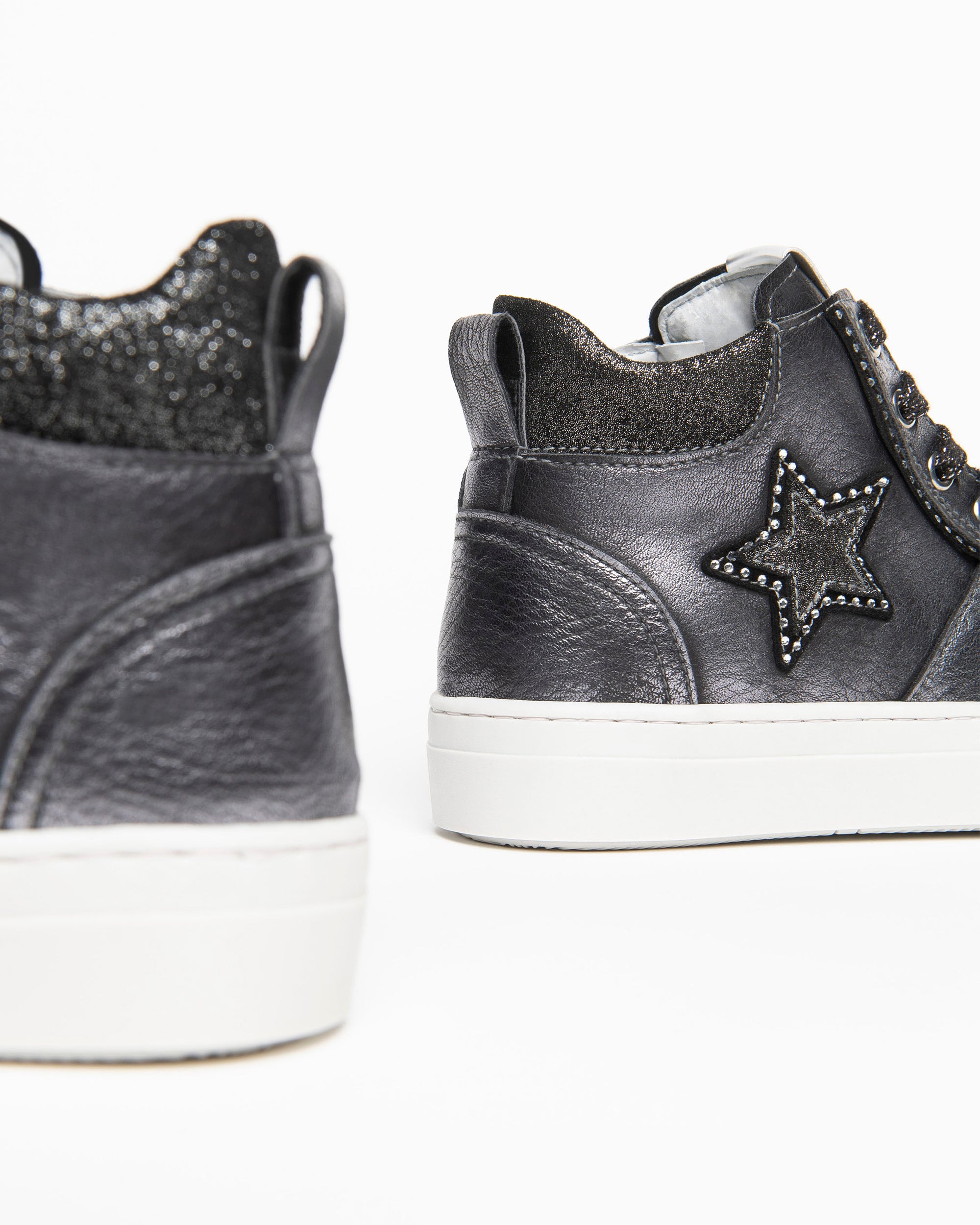 Teen Girls’ Sneakers