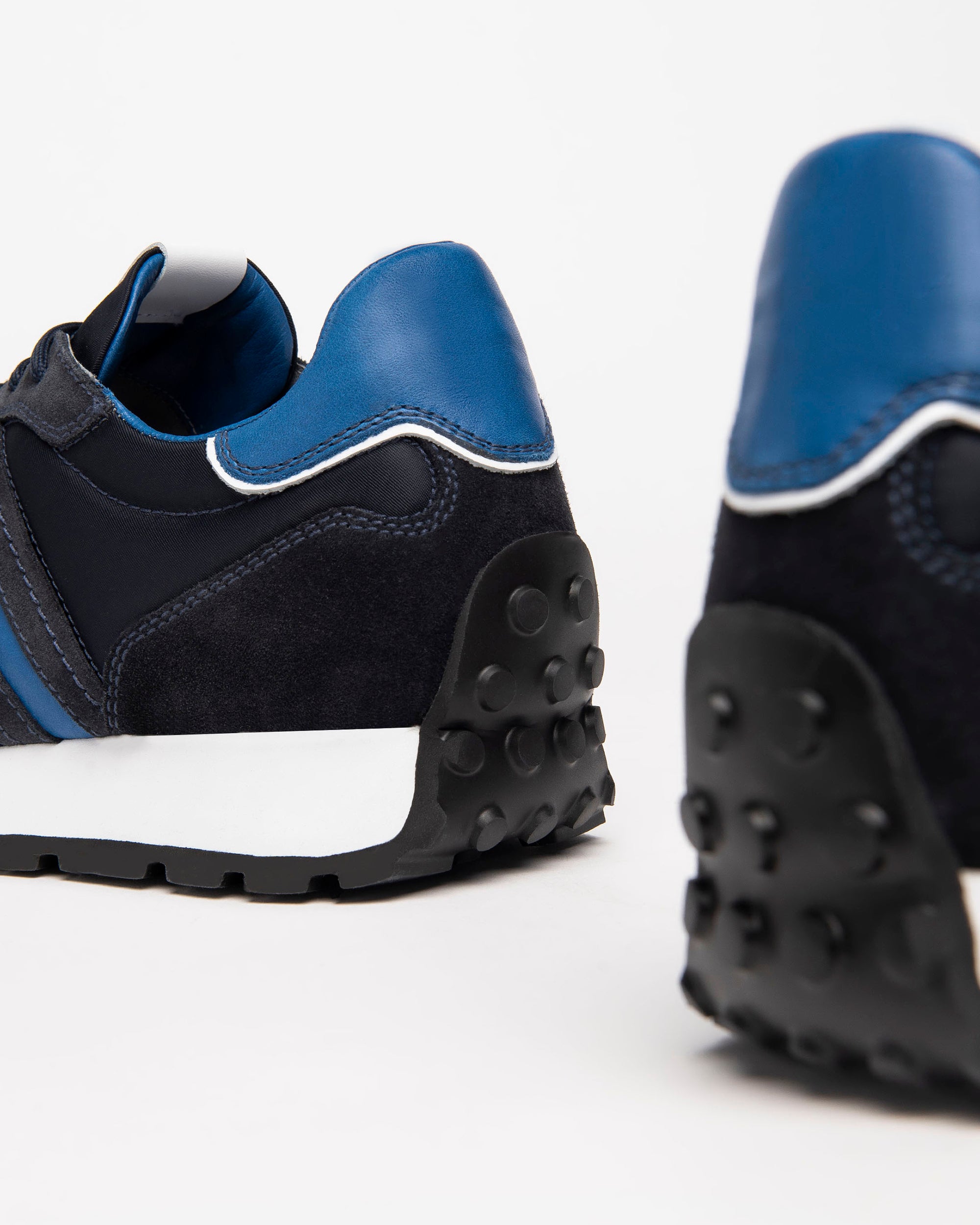 Men's Suede Sneakers