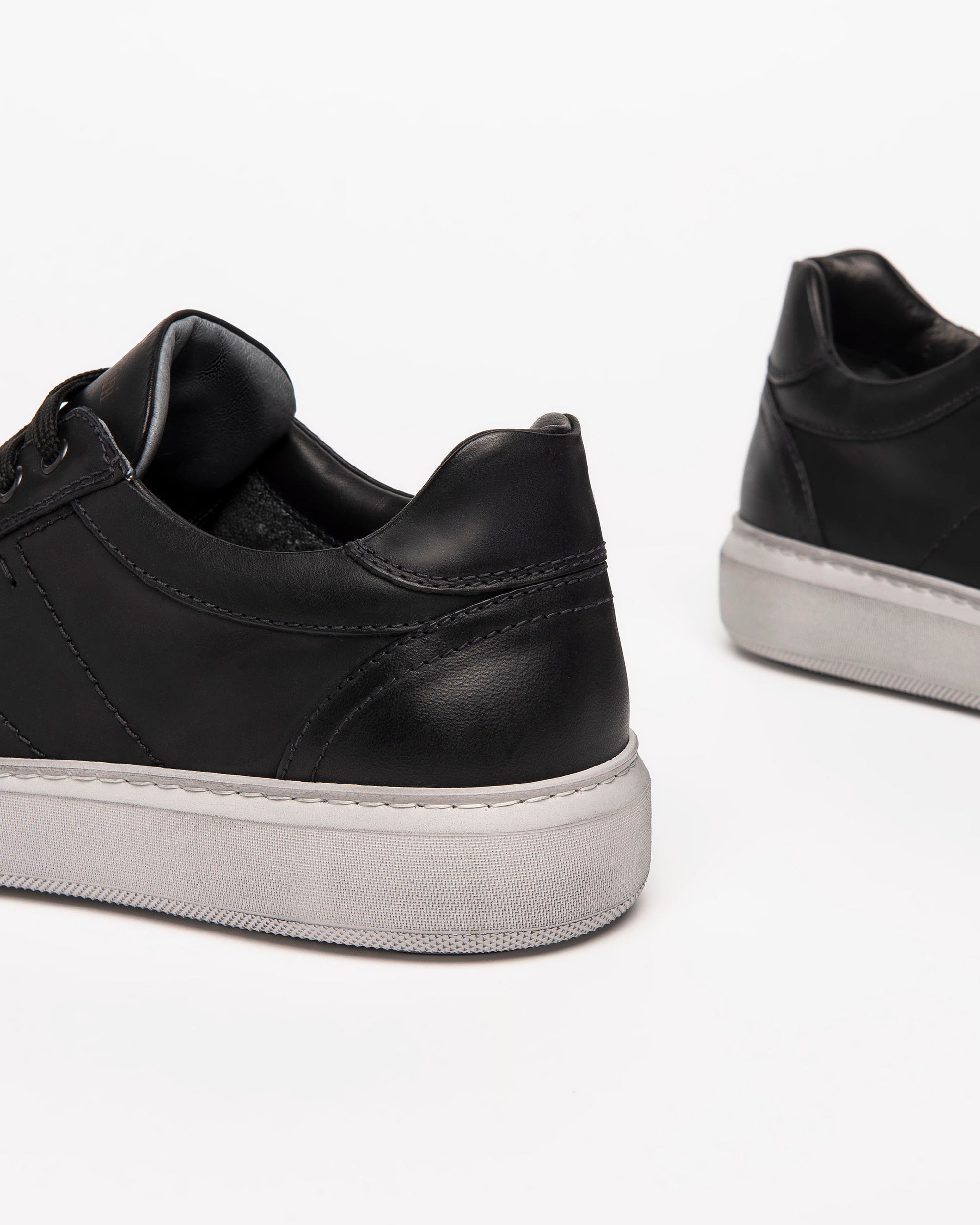 Men’s Leather Sneakers