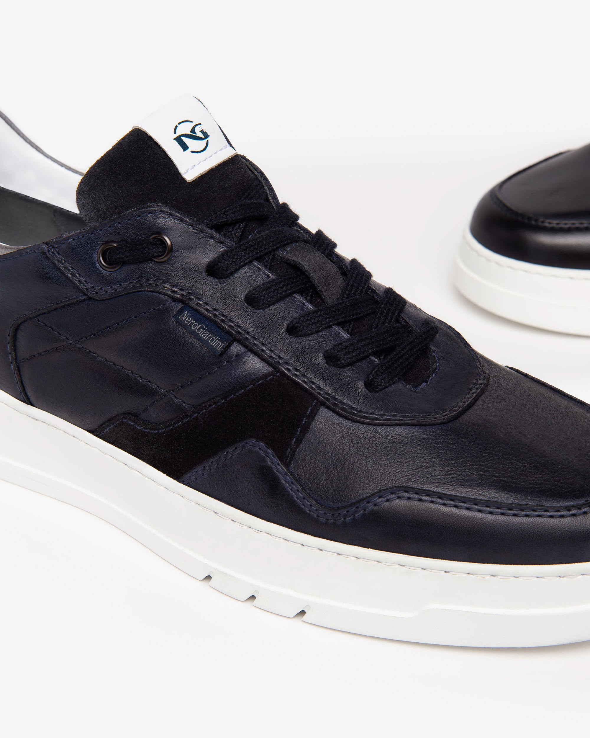 Men’s Leather Sneakers