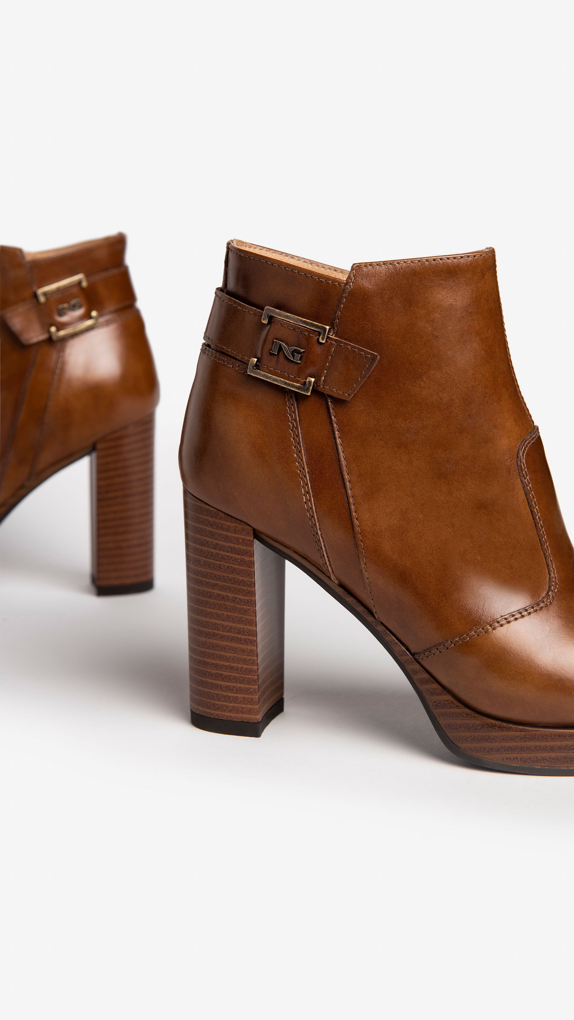 Tronchetti Donna in Pelle