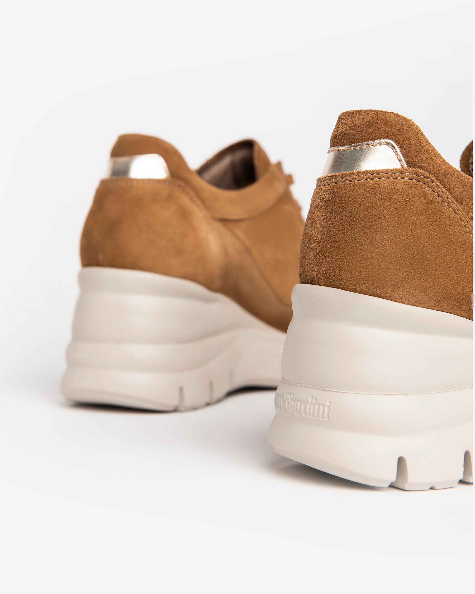 Sneakers Donna in Camoscio