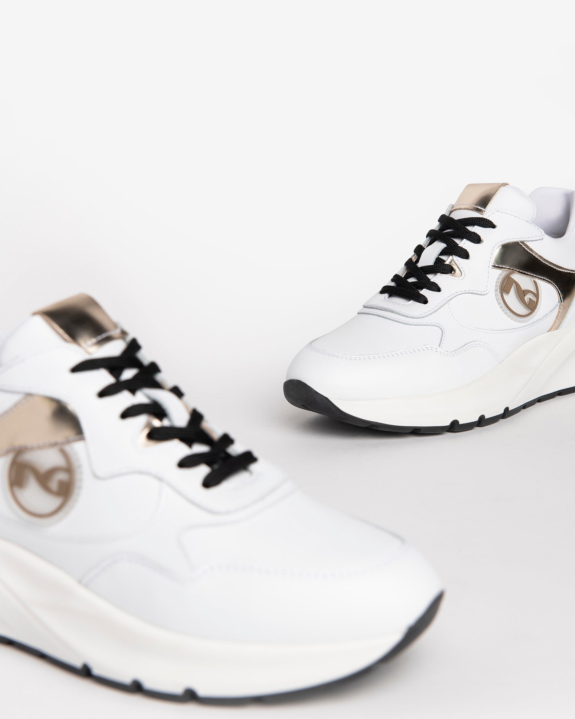 Women’s Leather Sneakers