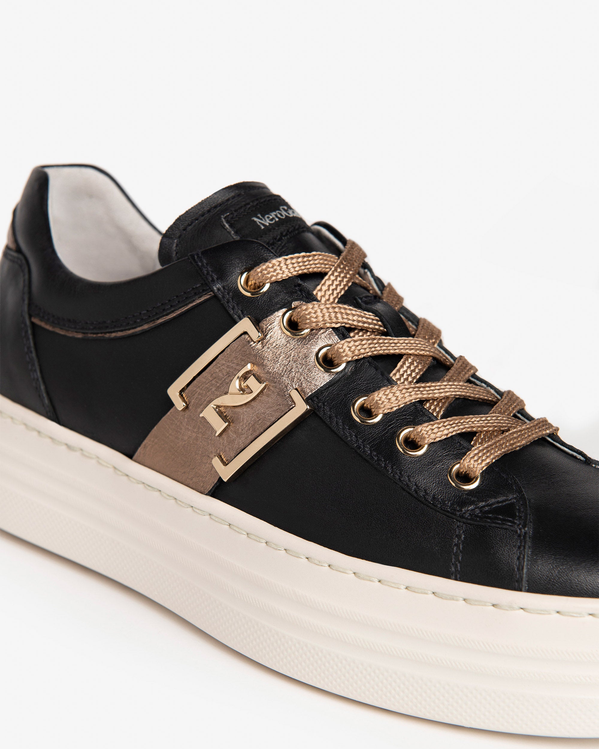 Women’s Leather Sneakers