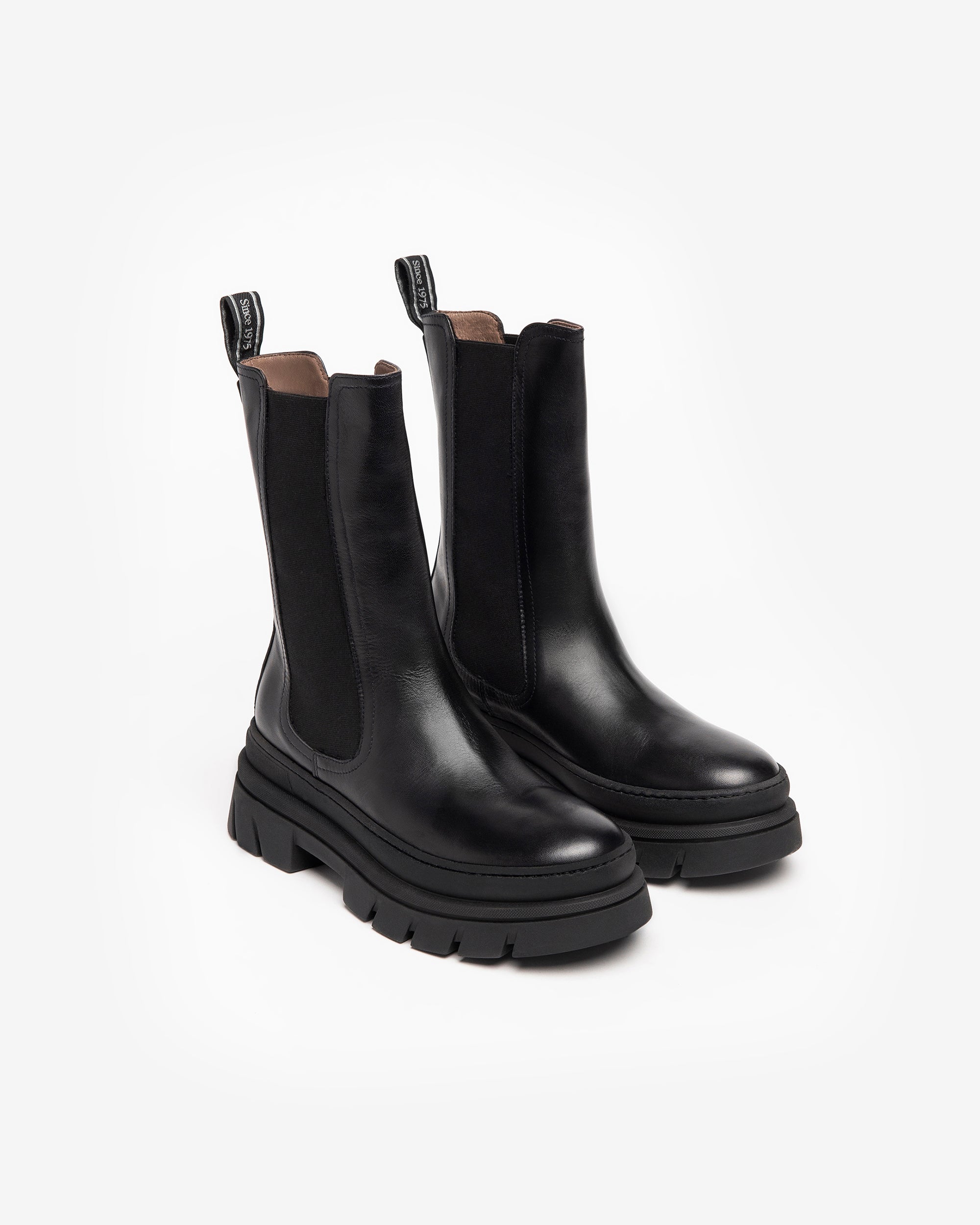 Women’s Leather Chelsea Boots