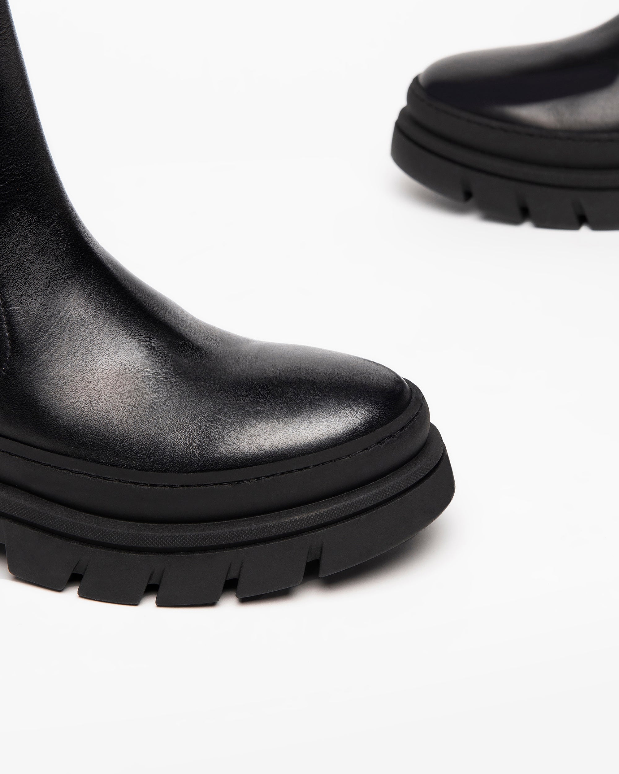 Women’s Leather Chelsea Boots