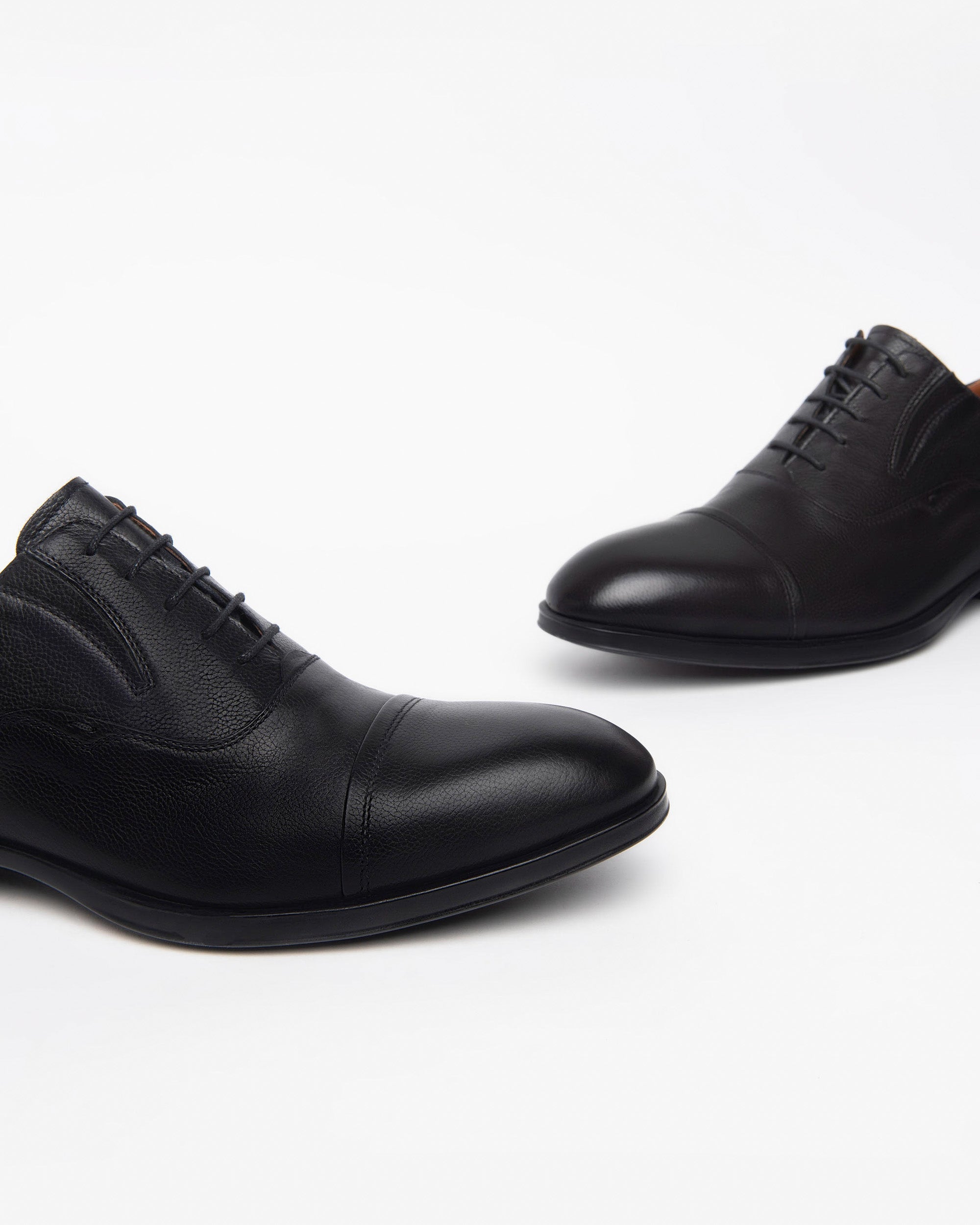 Men's Leather Tie-Up Shoes