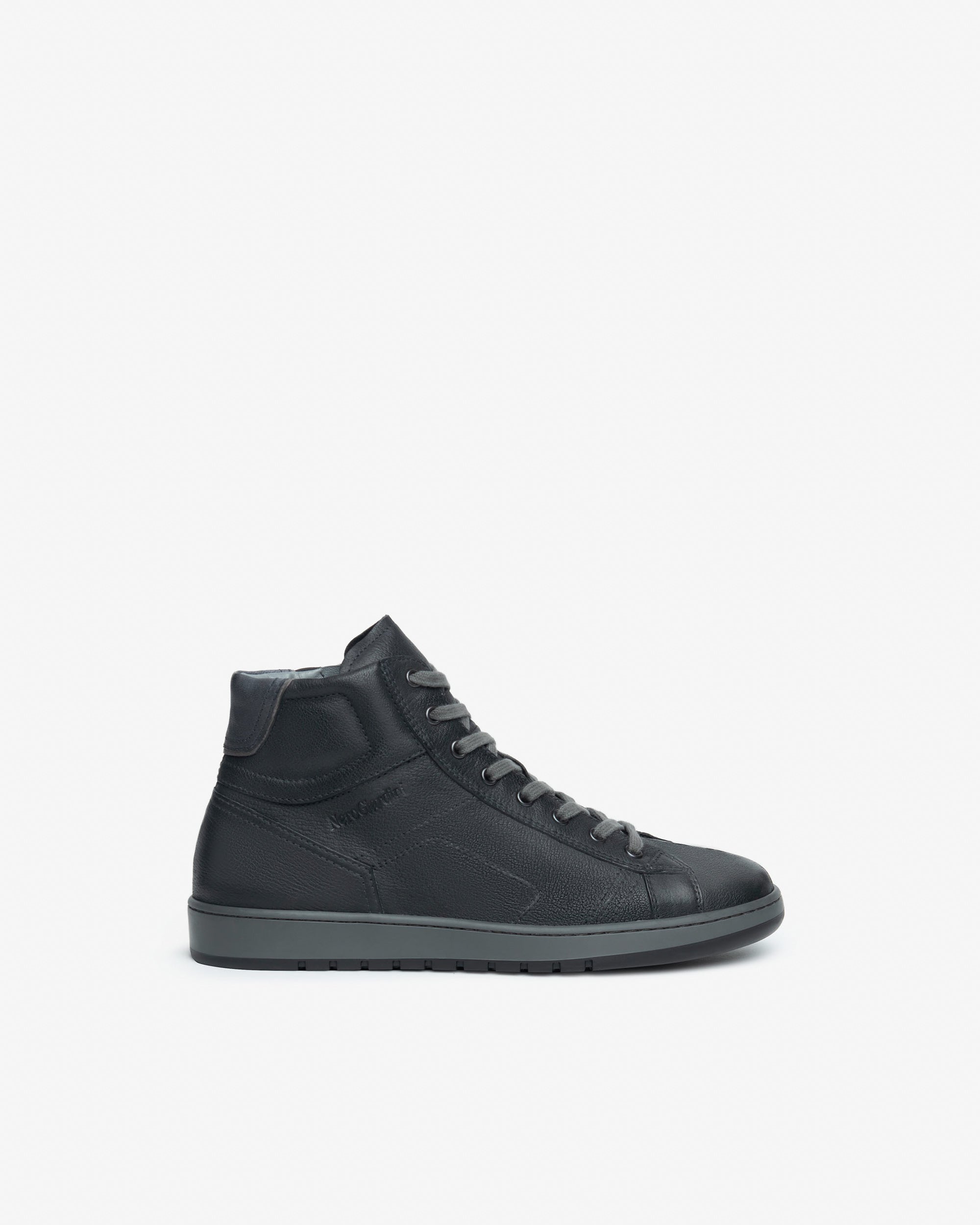 Men’s high top leather sneakers
