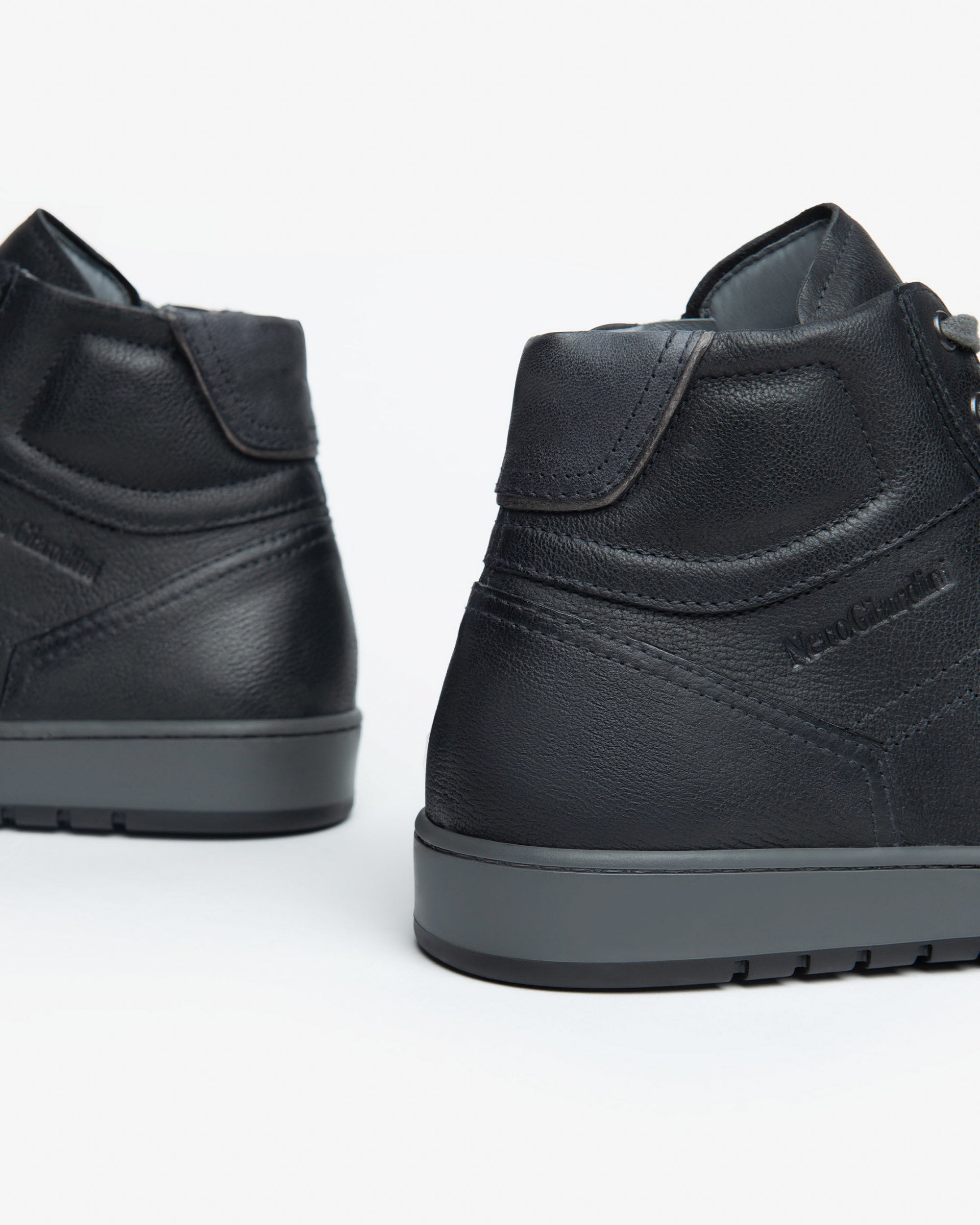 Men’s high top leather sneakers