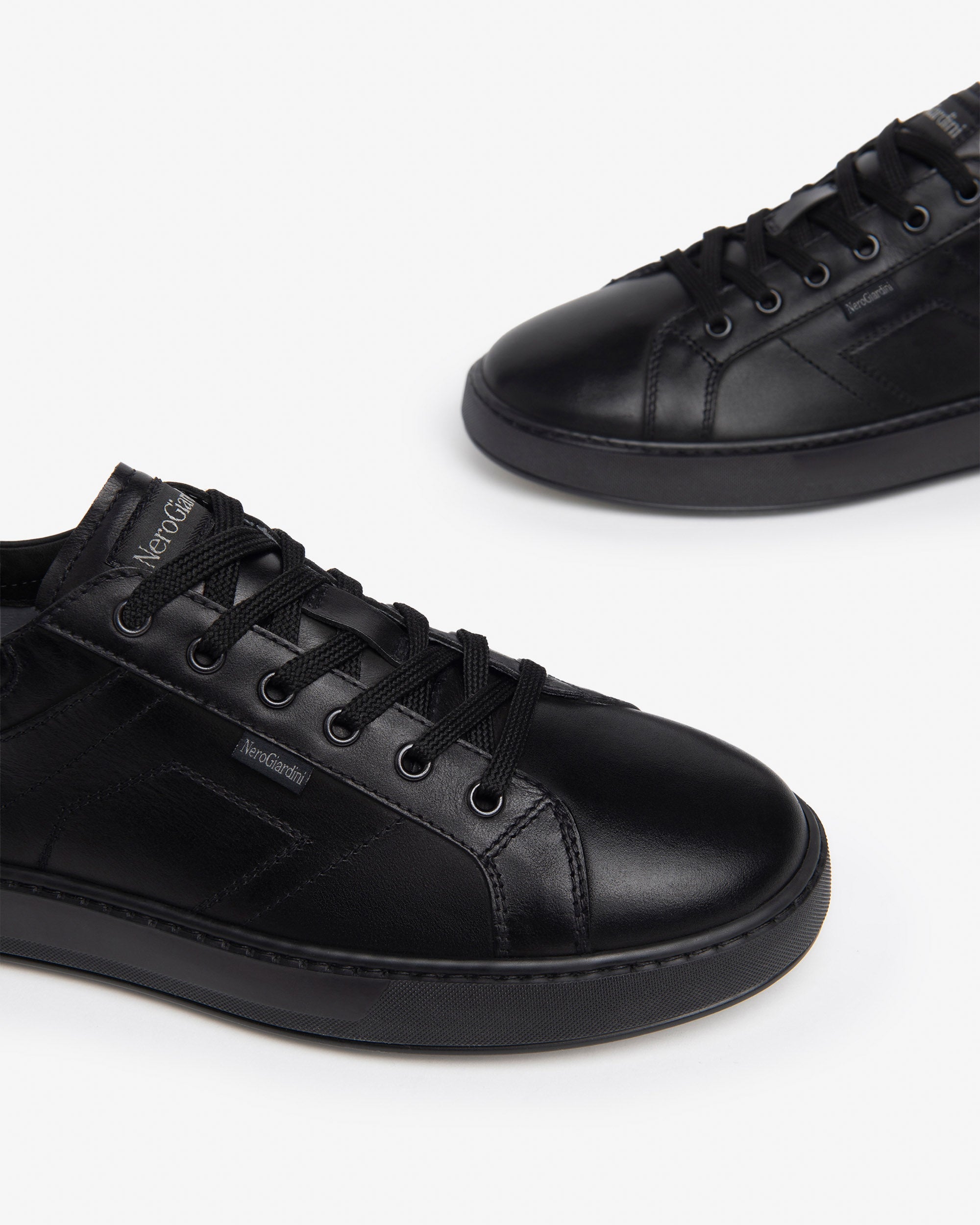 Men’s Leather Sneakers