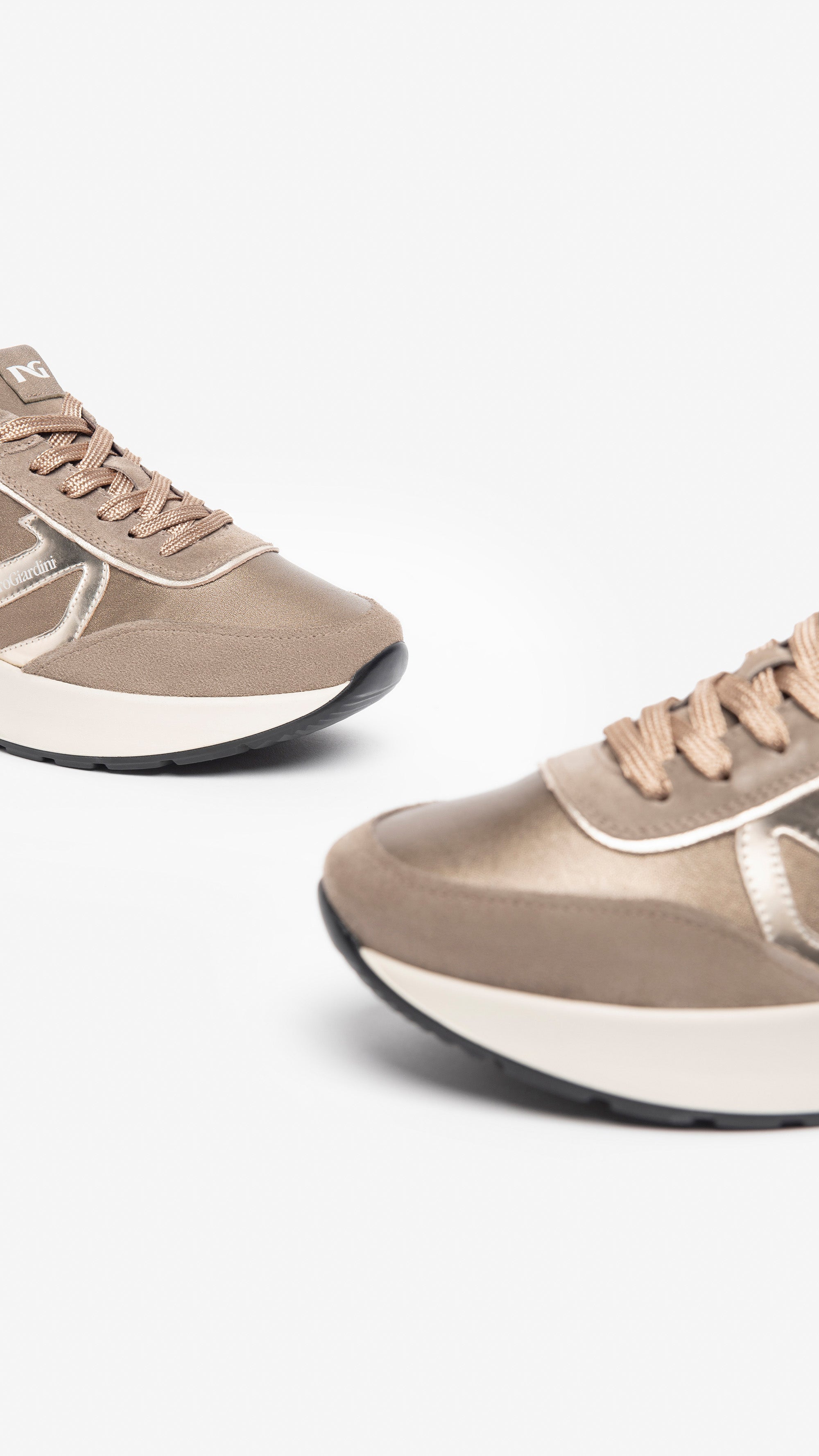 Sneakers Donna in Camoscio e Pelle