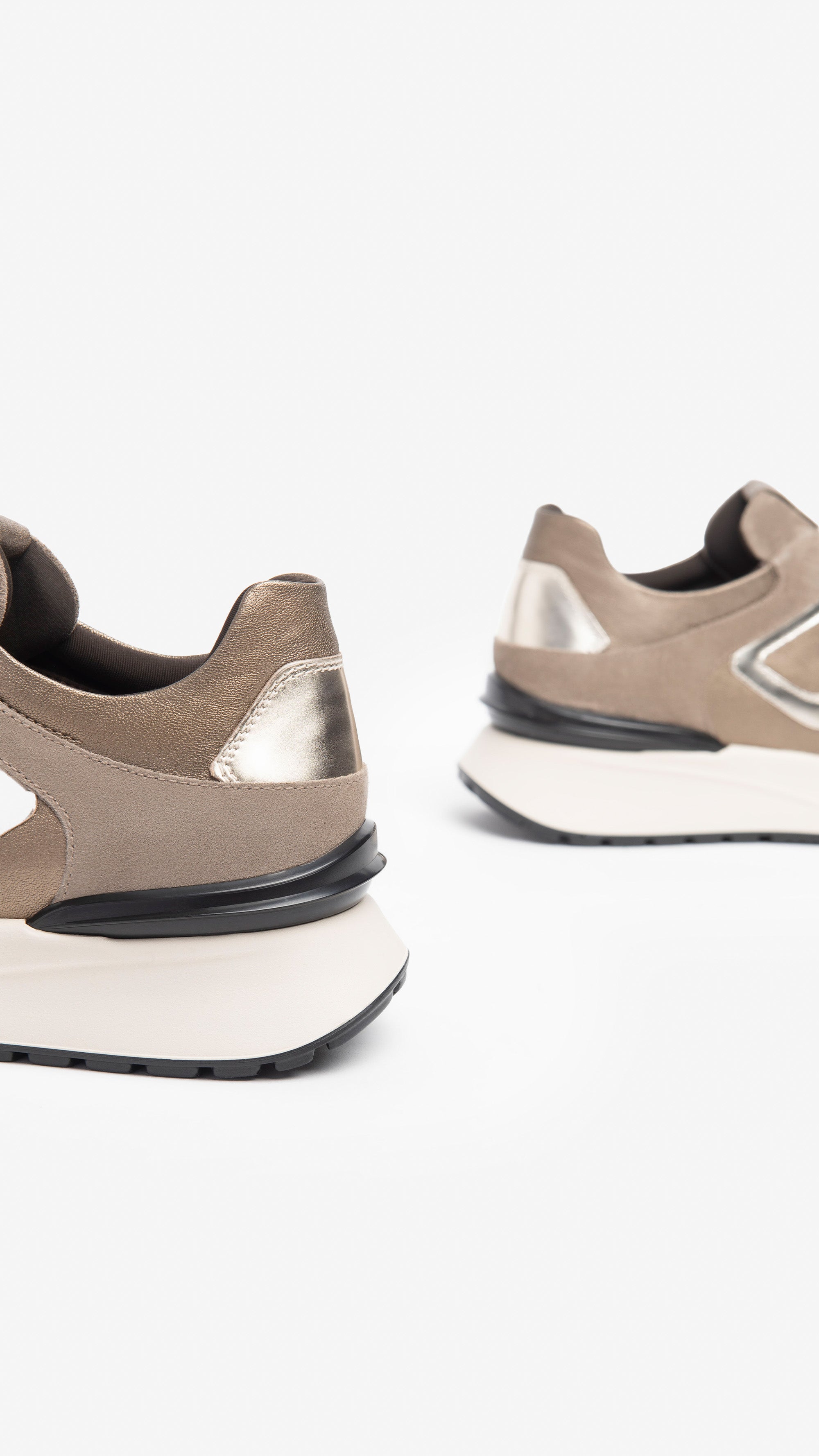 Sneakers Donna in Camoscio e Pelle