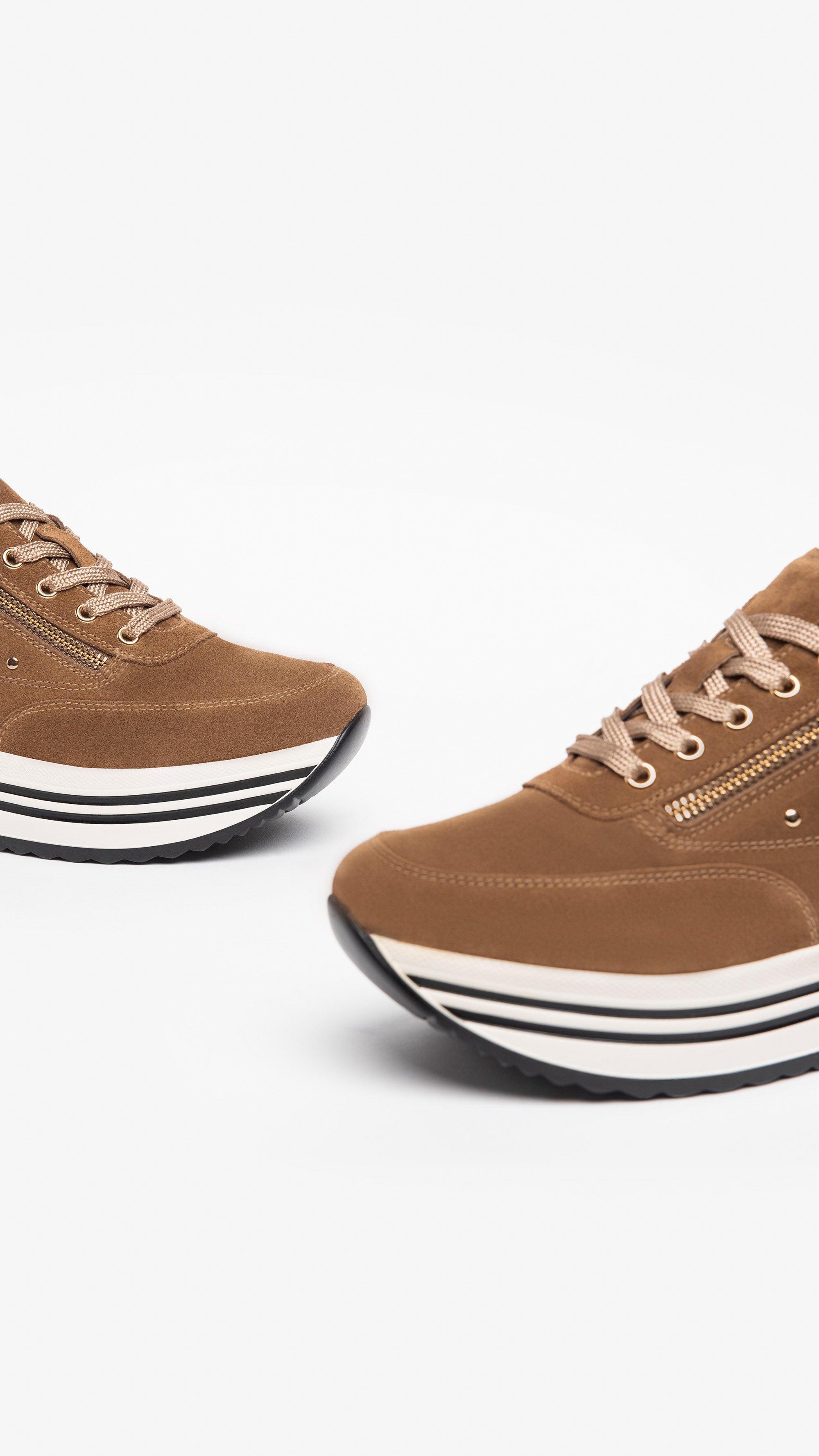 Sneakers Donna in Camoscio